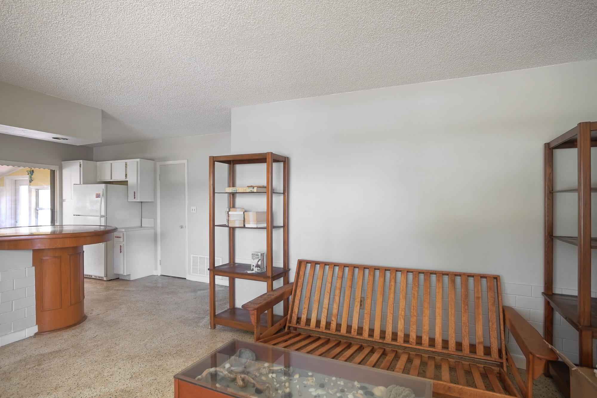 218 6th Avenue