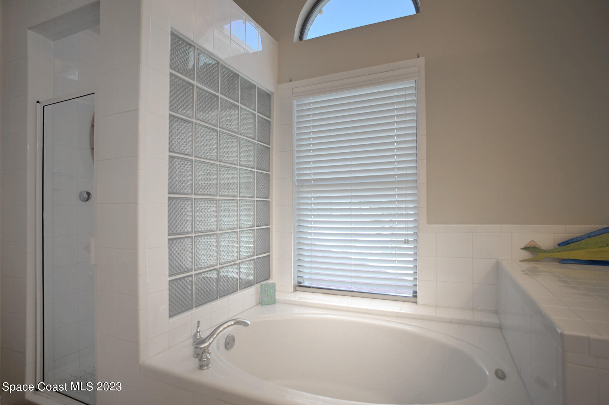 250 Seaview Street, 5