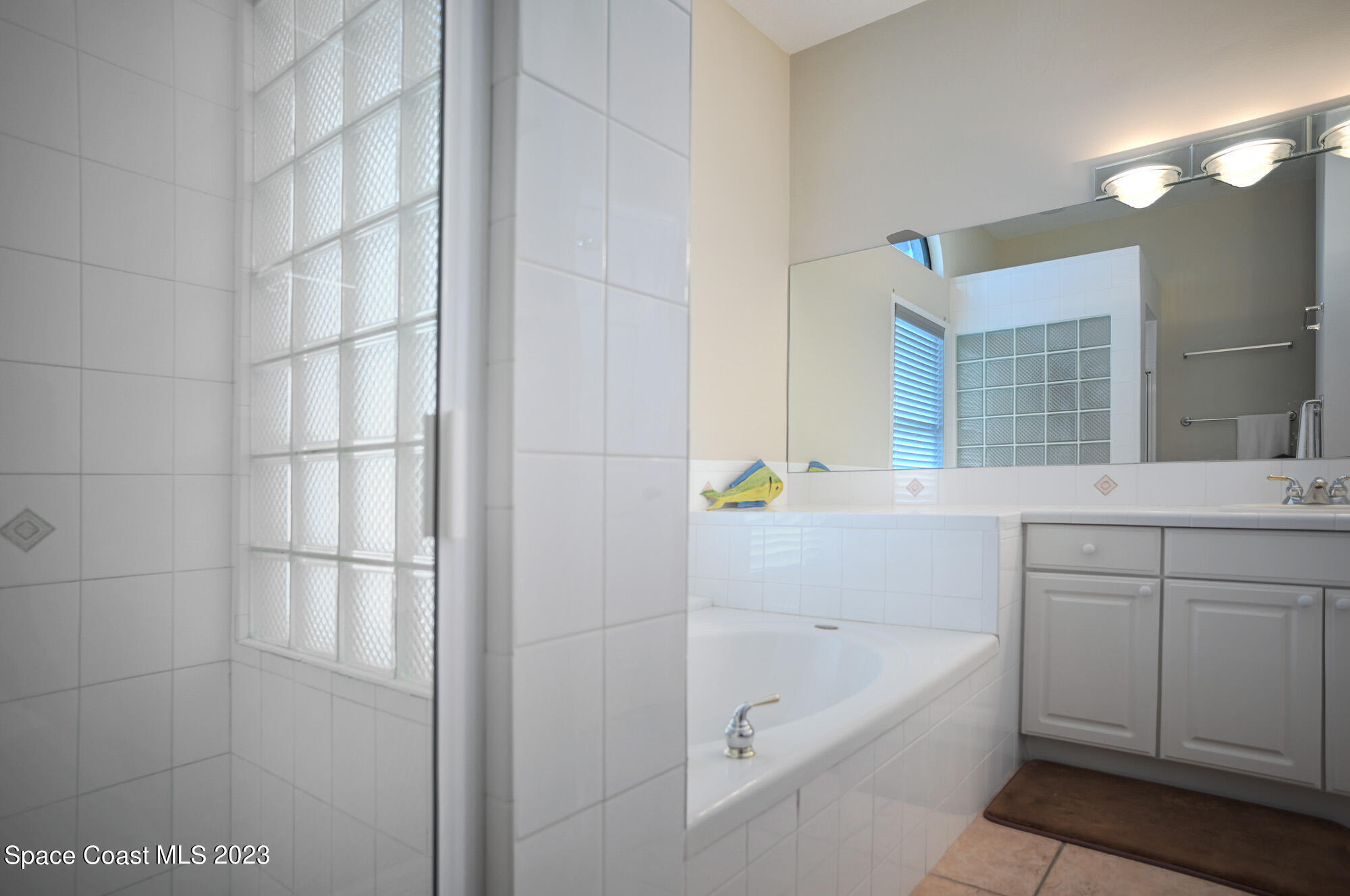 250 Seaview Street, 5