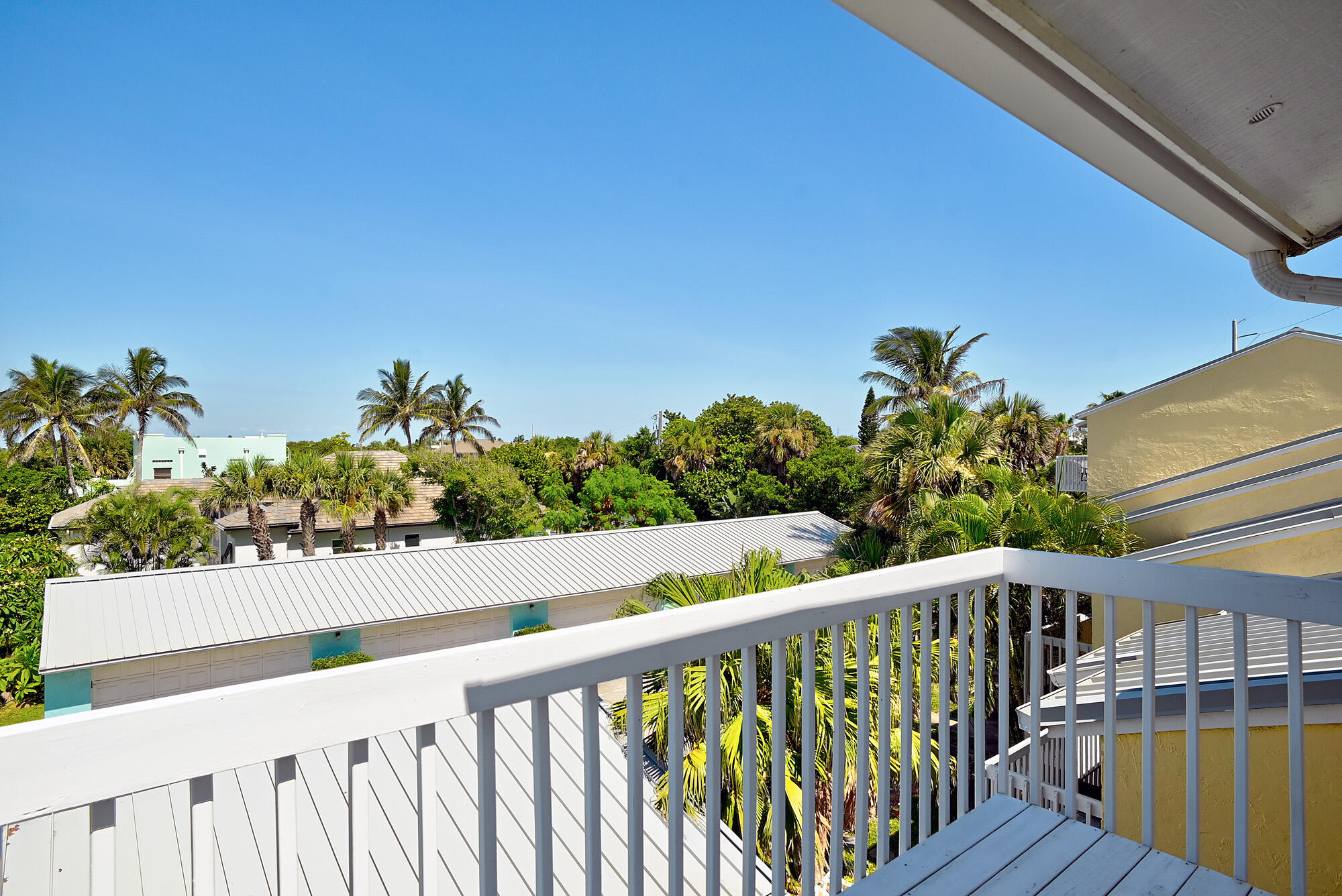 200 3rd Avenue, 6