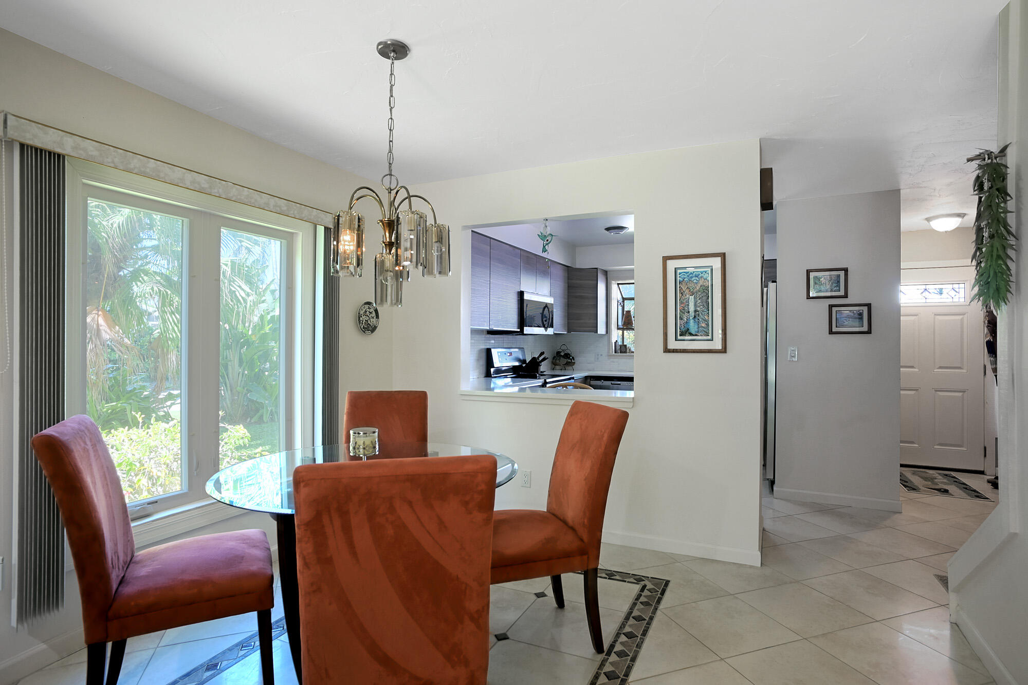 200 3rd Avenue, 6