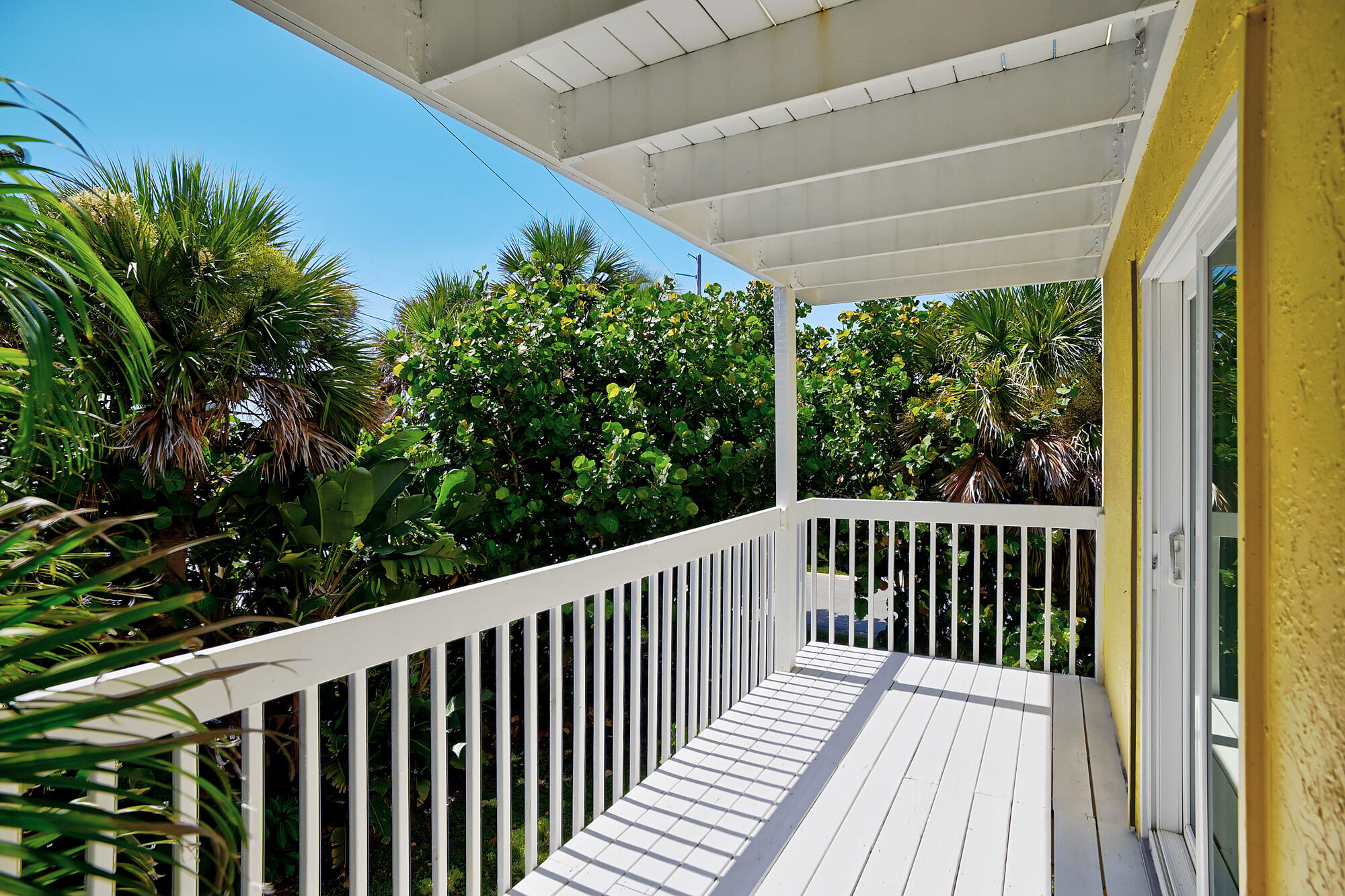 200 3rd Avenue, 6