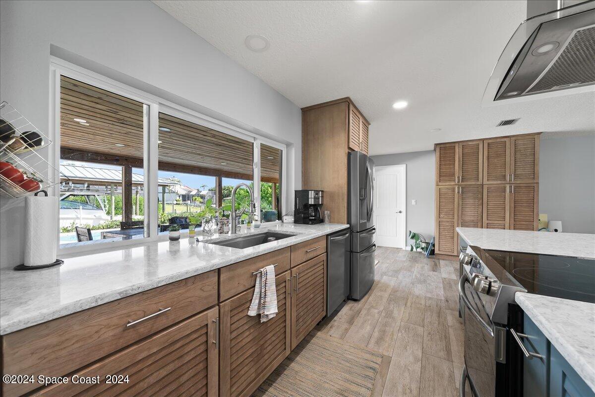 408 Riverview Lane