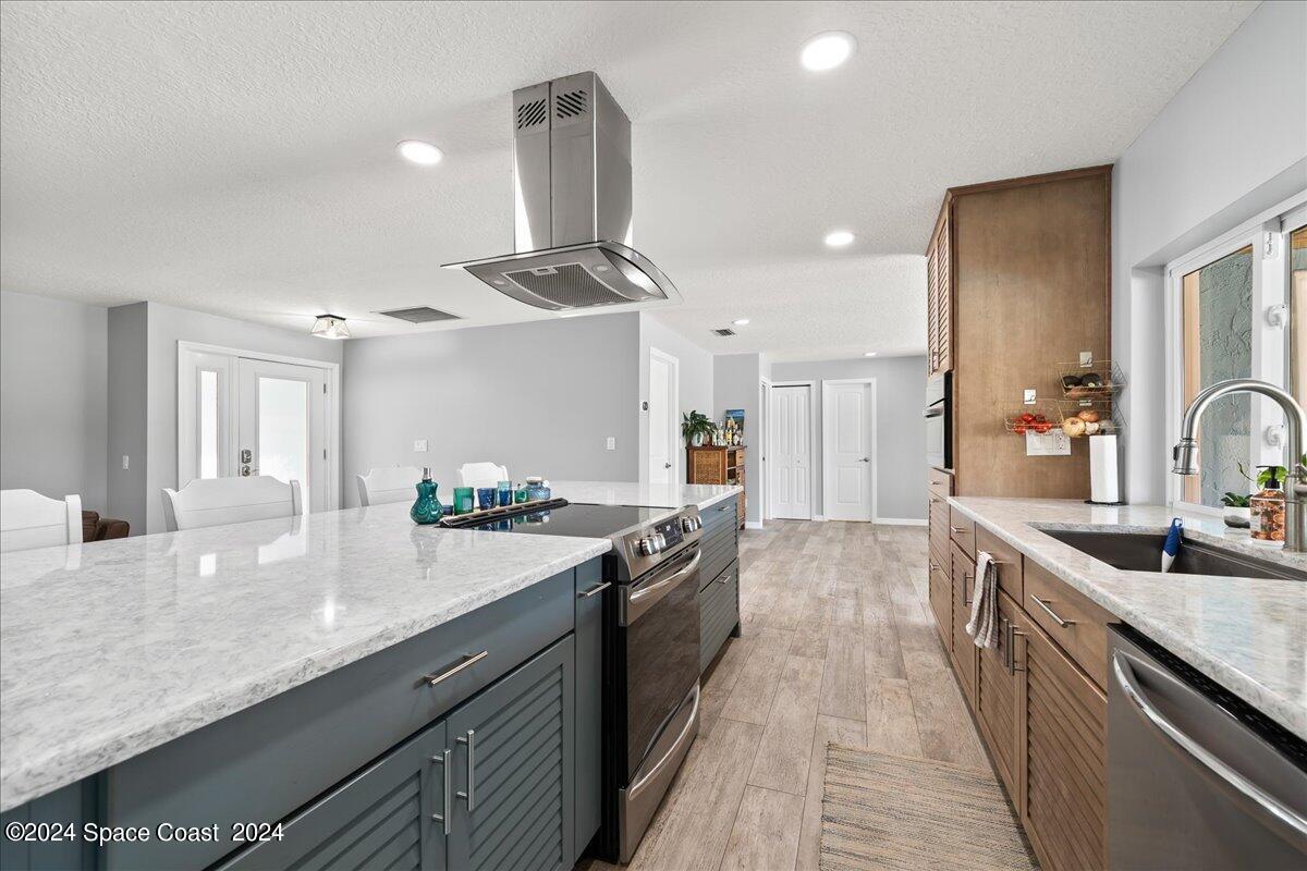 408 Riverview Lane