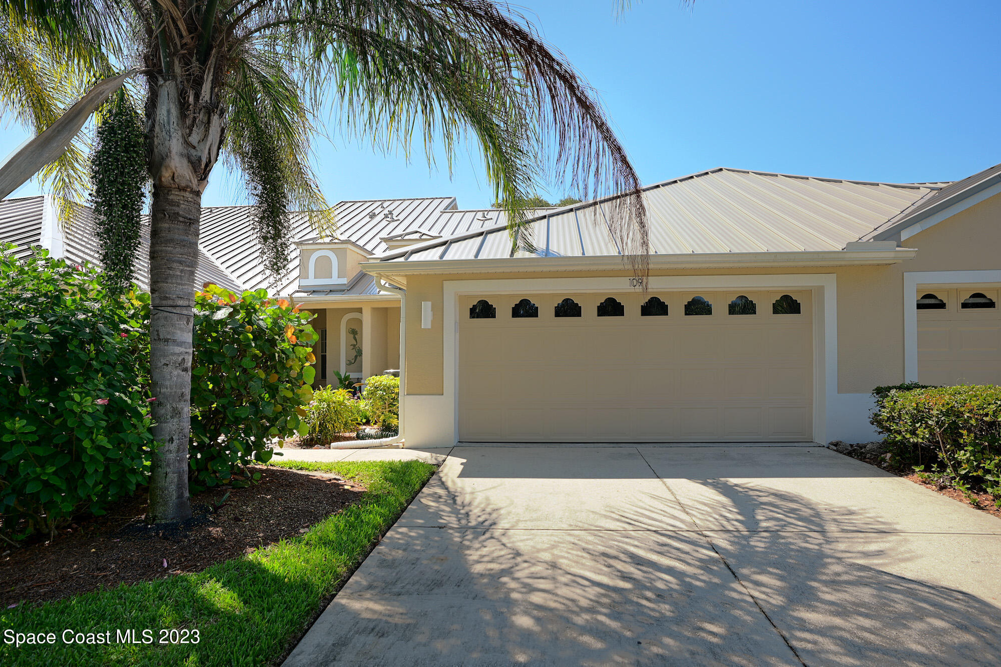 109 Aquarina Boulevard