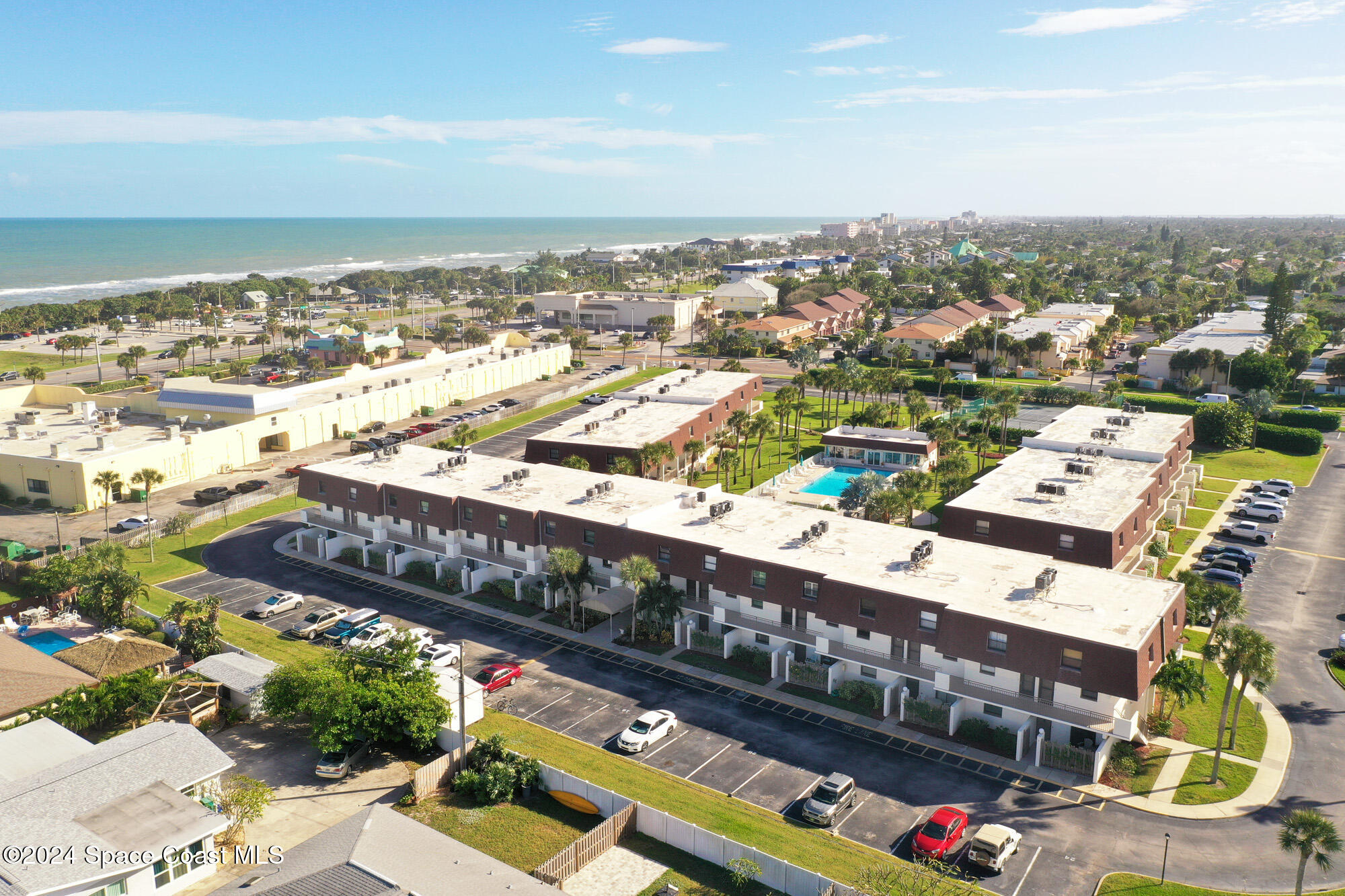 180 Paradise Boulevard 18012