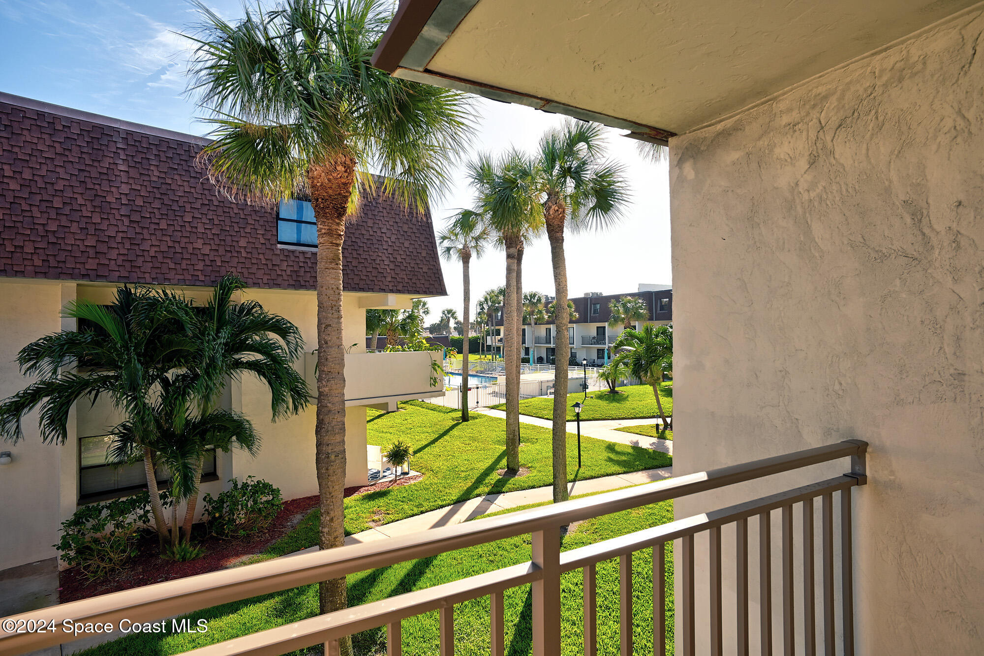 180 Paradise Boulevard 18012