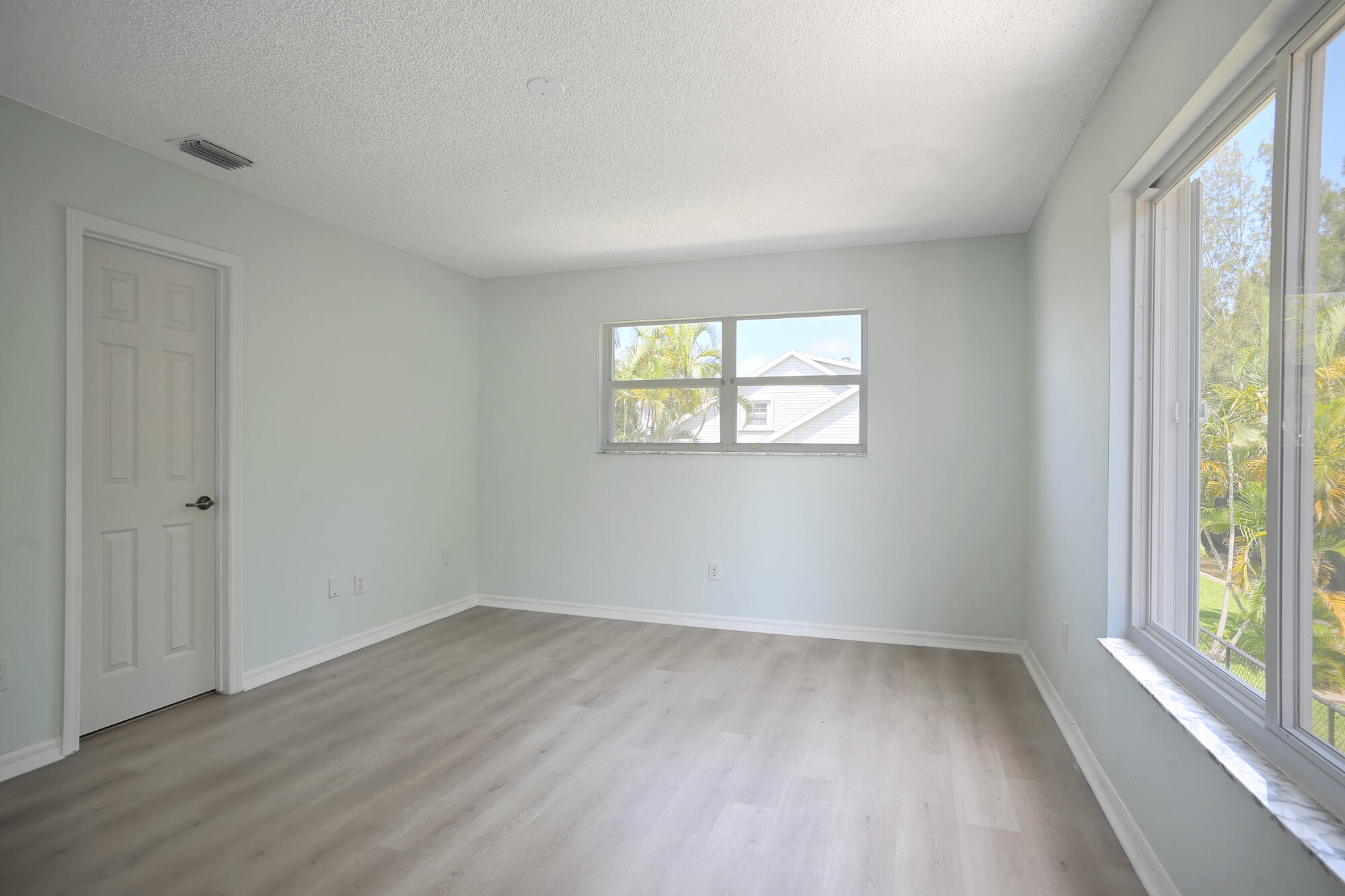 332 Nikomas Way
