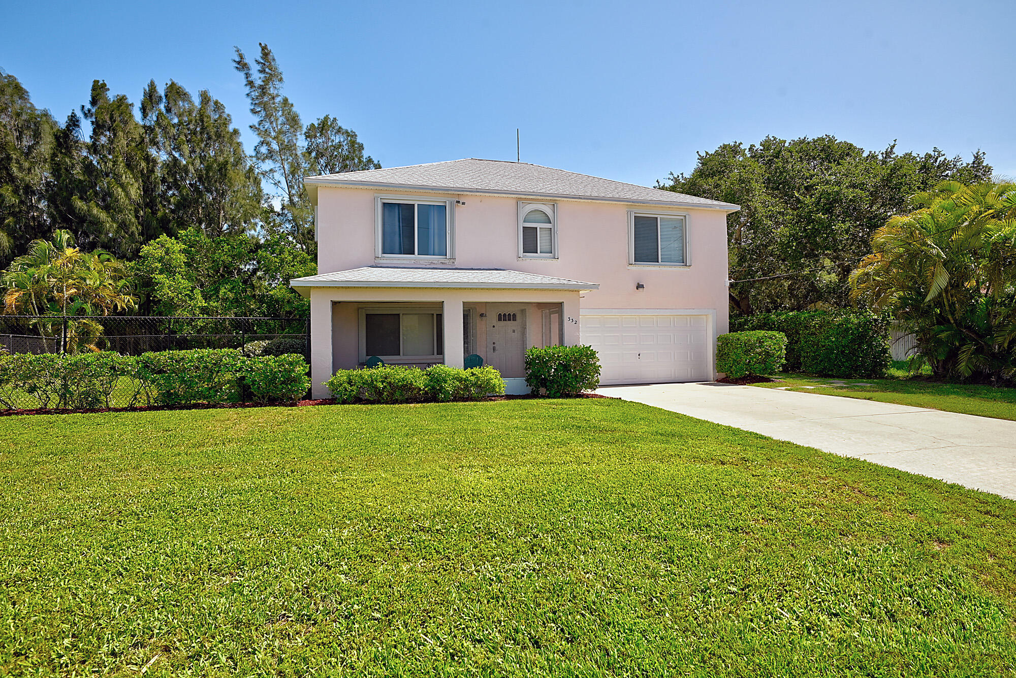 332 Nikomas Way