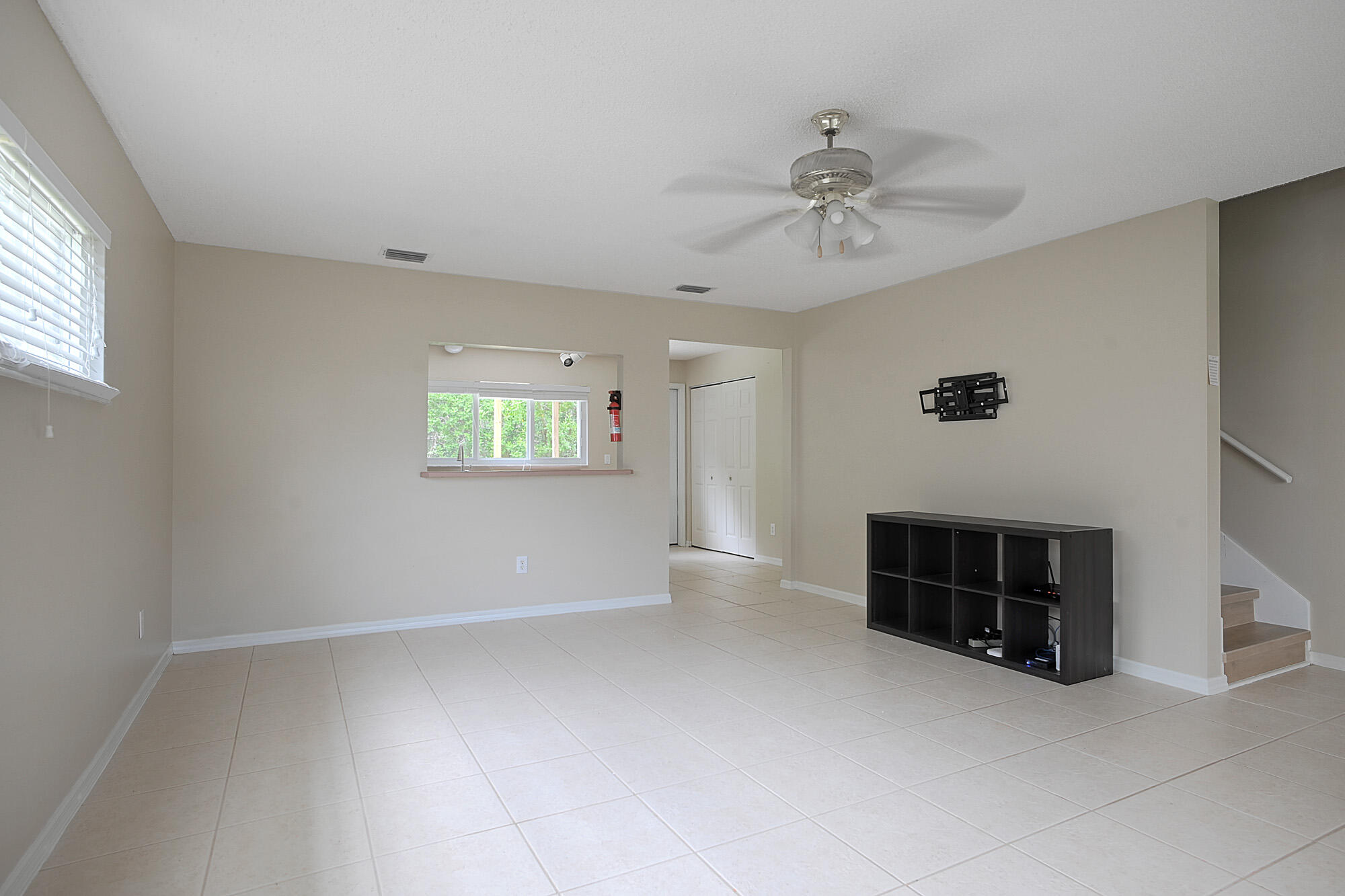 332 Nikomas Way