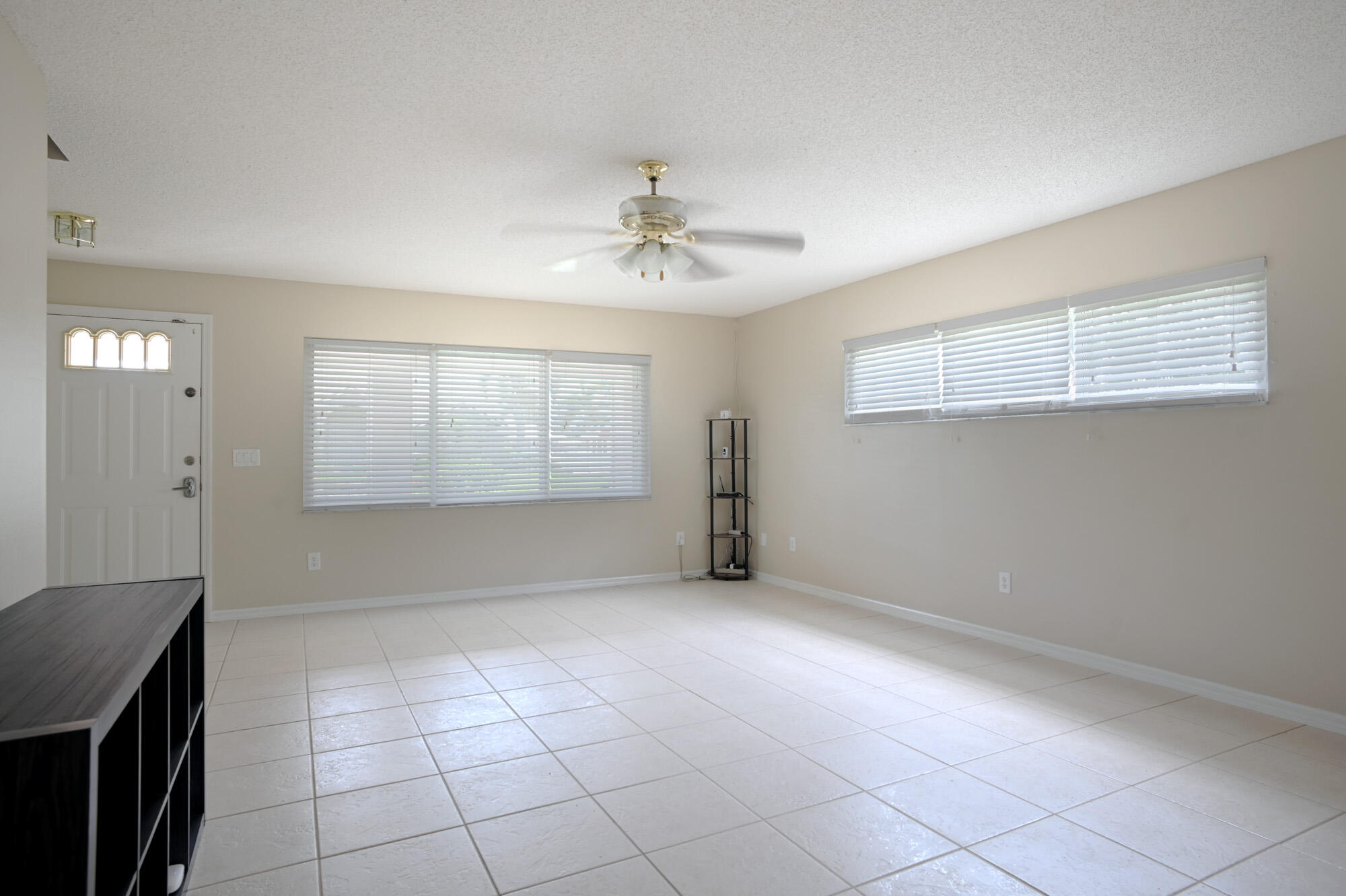 332 Nikomas Way