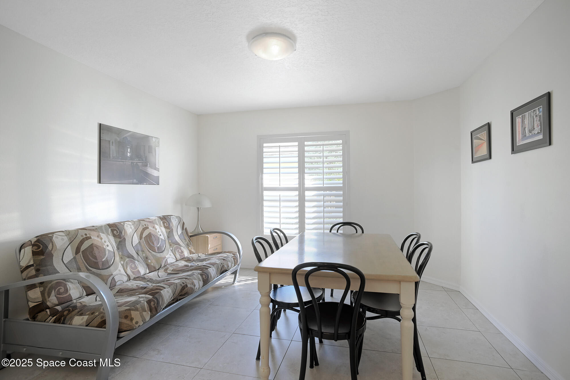 5322 Tay Court