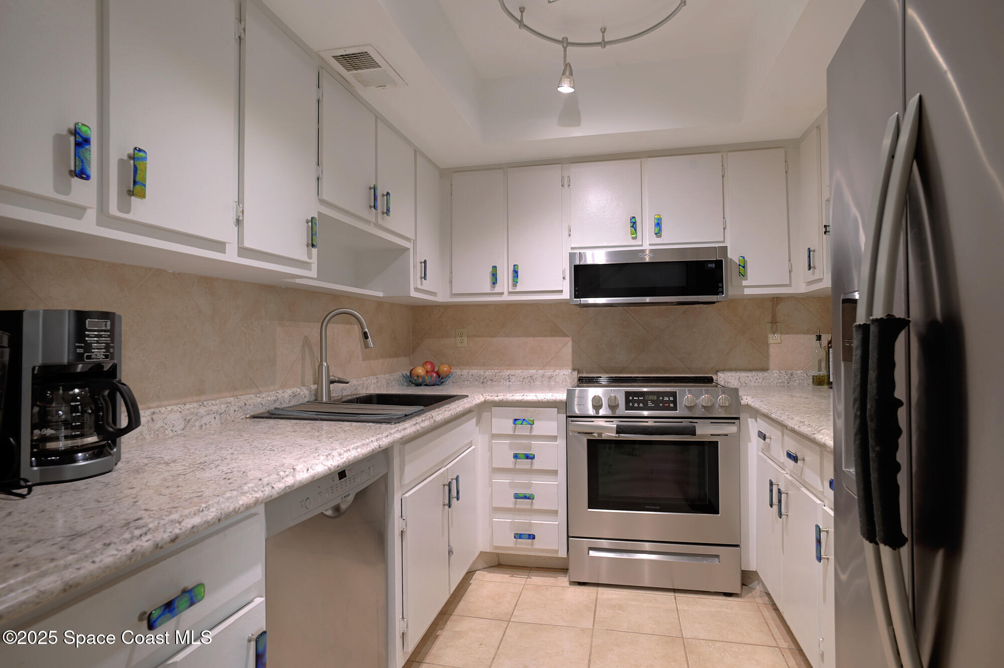 23 Cove Road 23