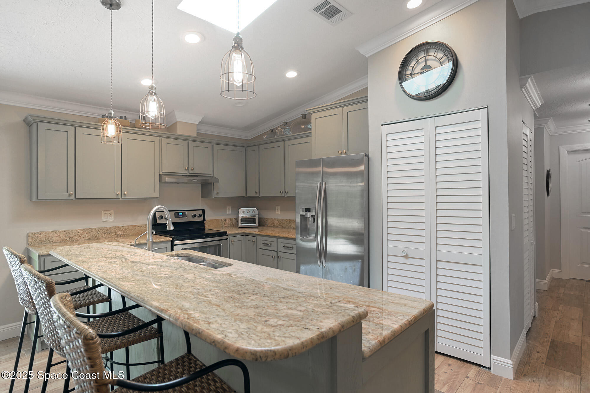 280 Pelican Drive