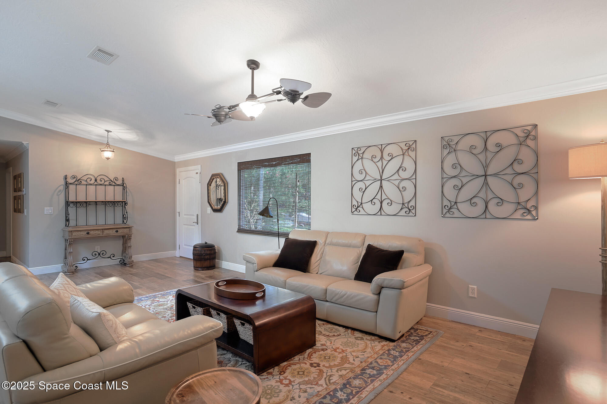 280 Pelican Drive