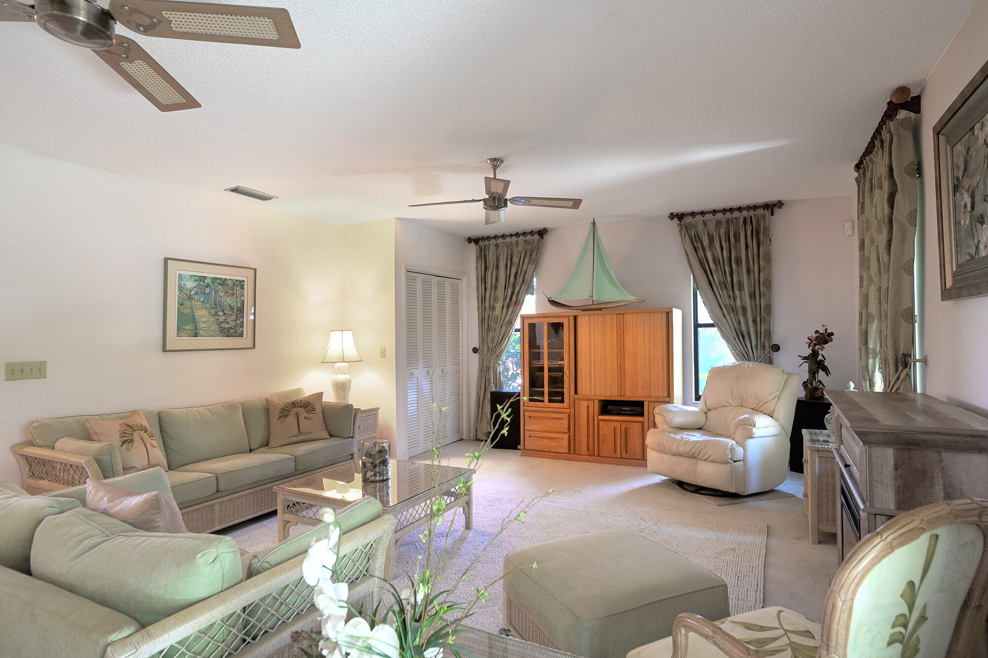 365 Beverly Court