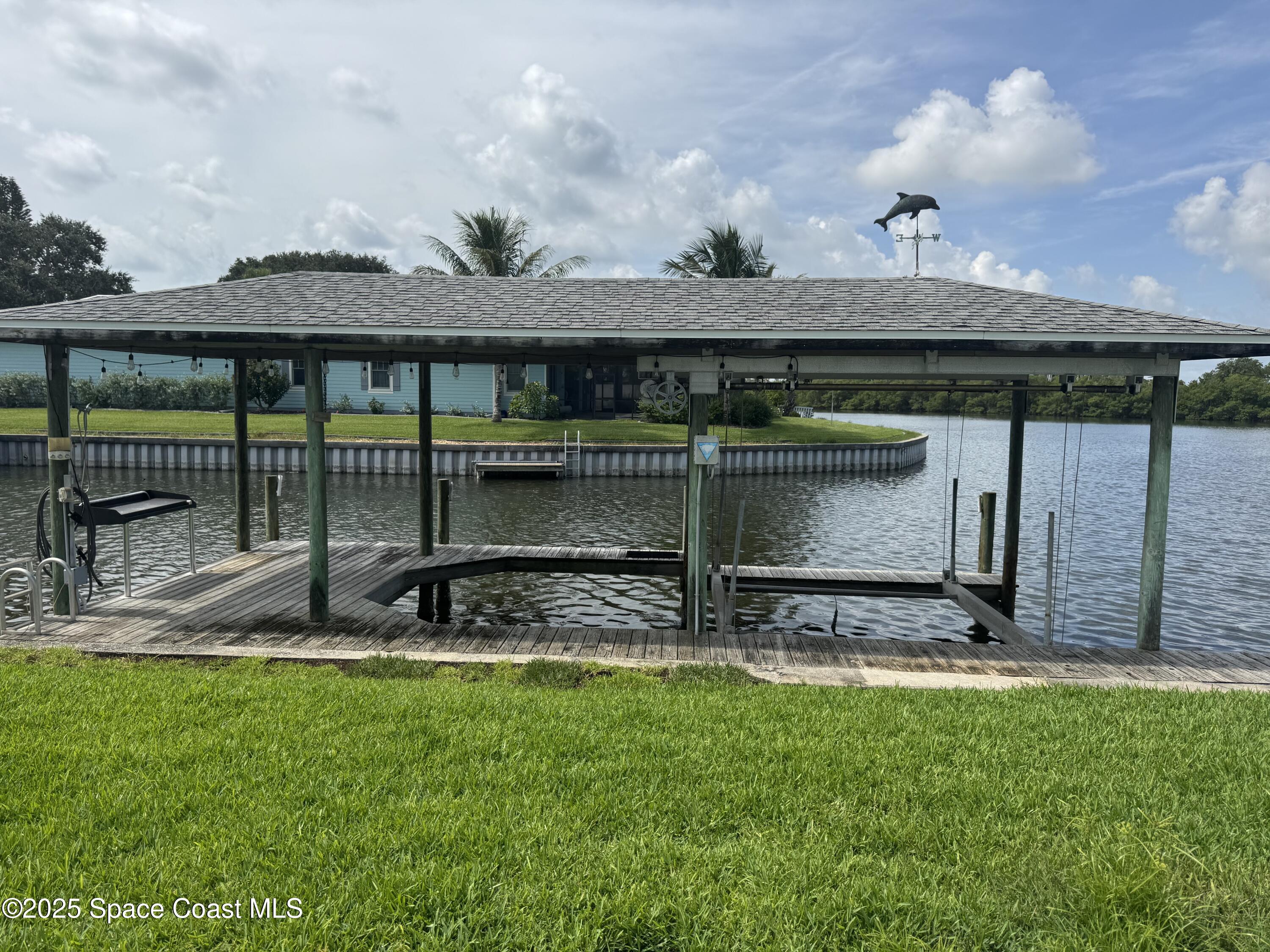 459 Nikomas Way