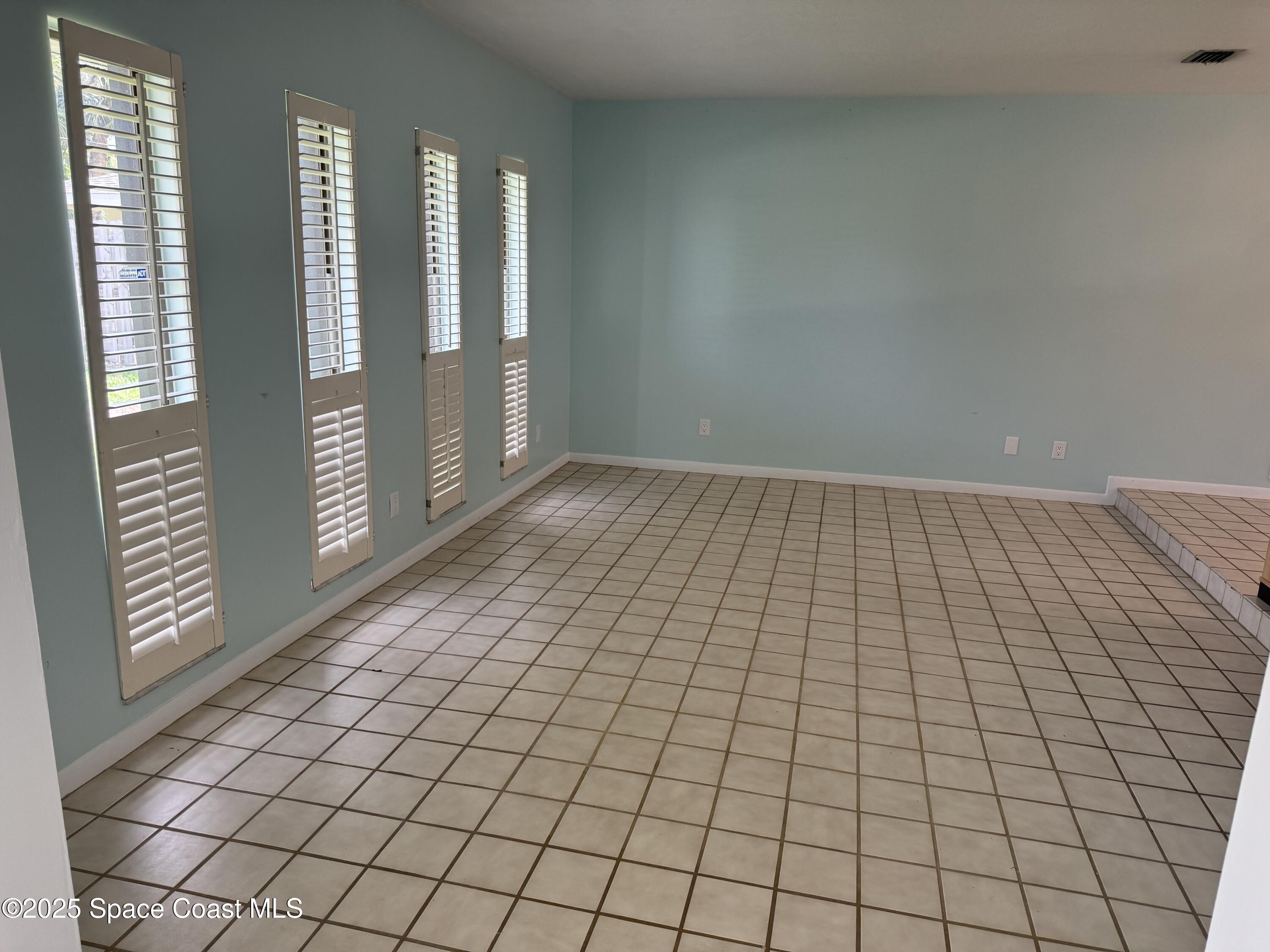 459 Nikomas Way