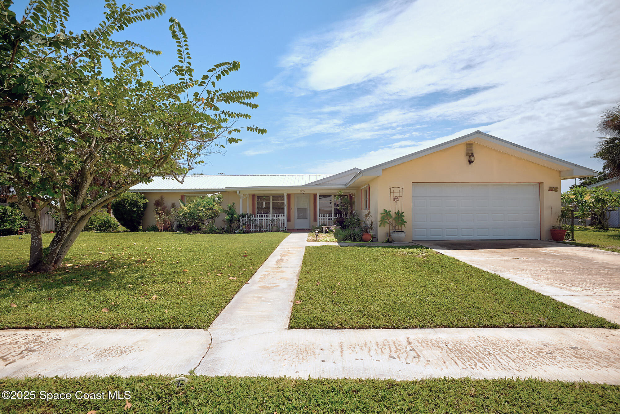 2105 Barracuda Avenue