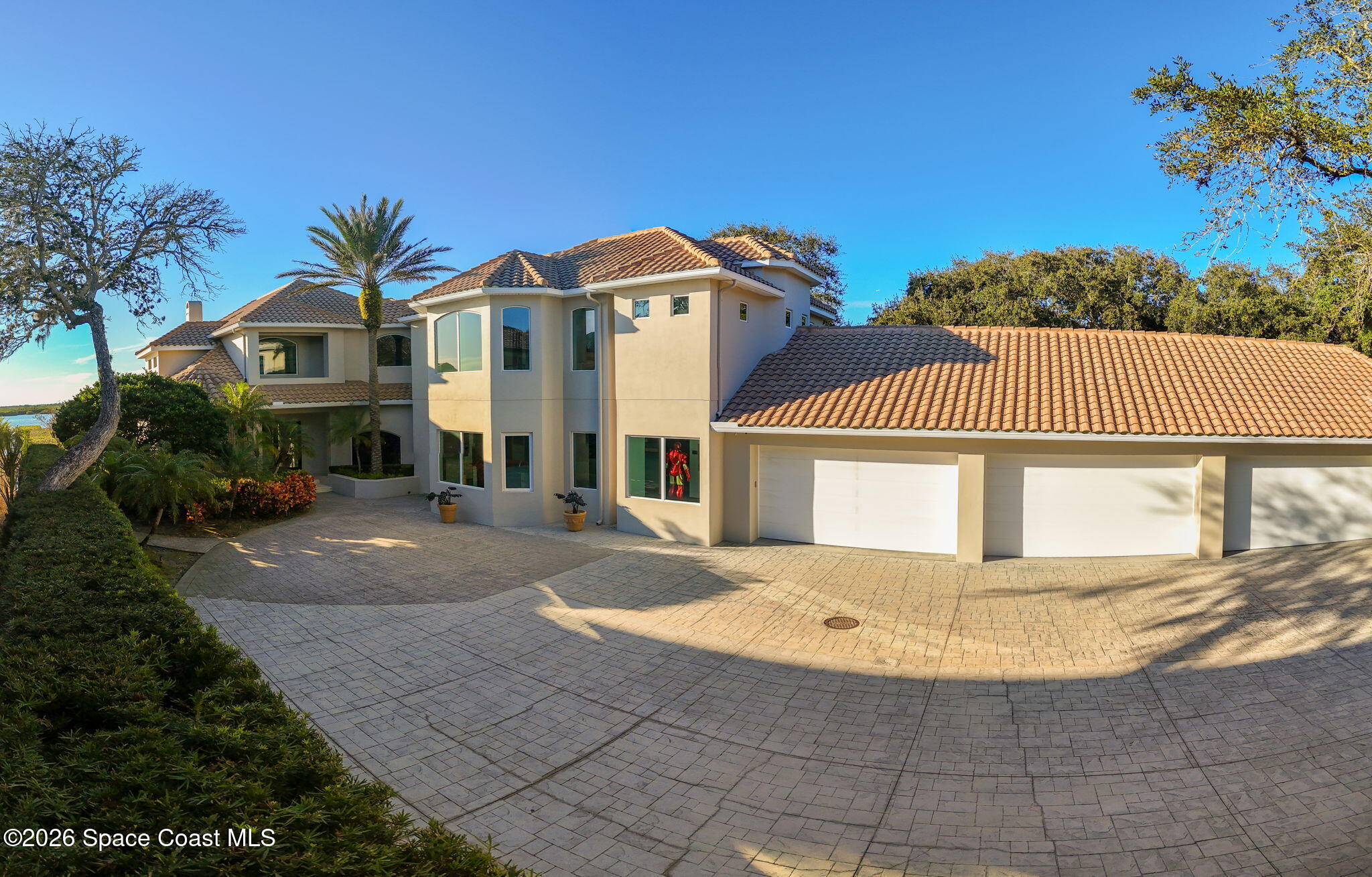 4828 S Peninsula Drive