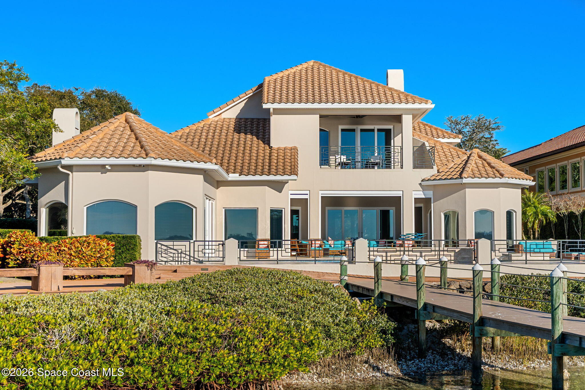4828 S Peninsula Drive