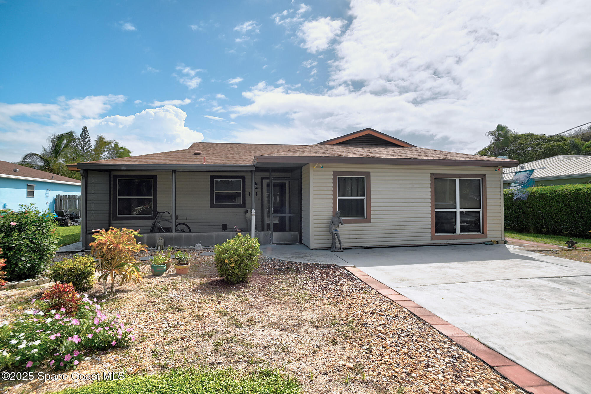 111 Delvalle Street
