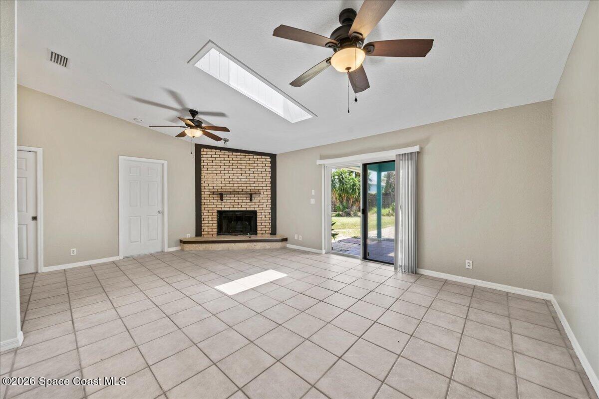 5283-5285 Palmetto Drive