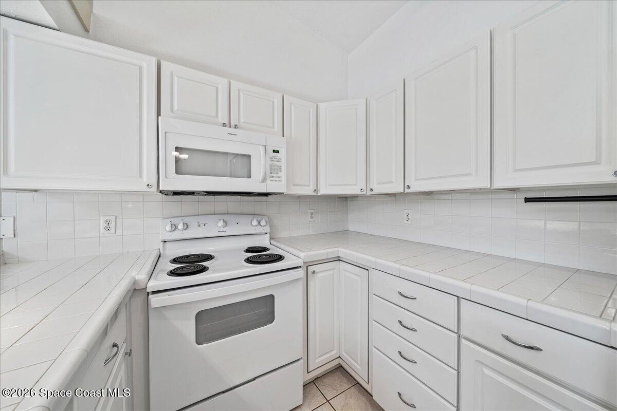 5283-5285 Palmetto Drive