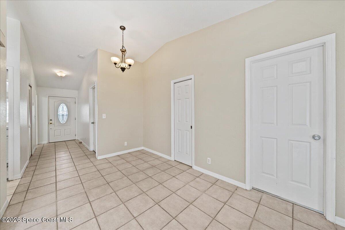 5283-5285 Palmetto Drive