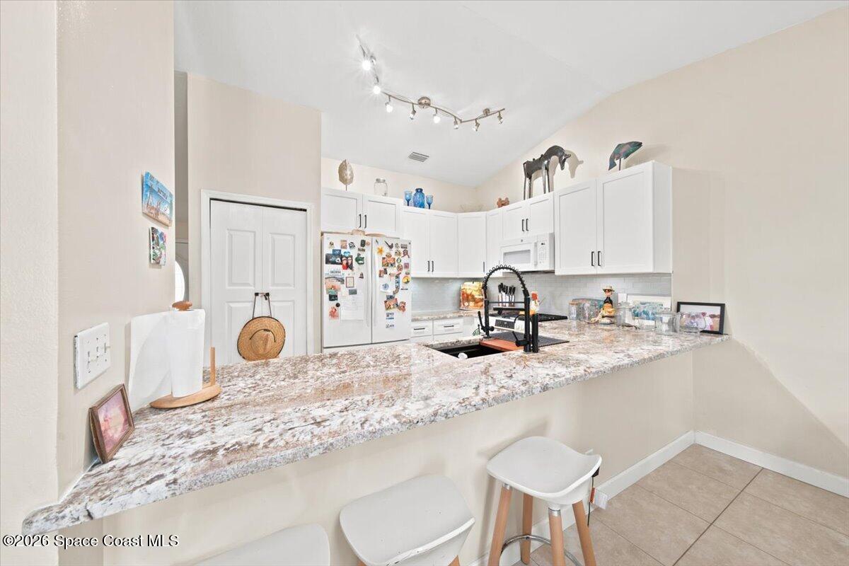 5283-5285 Palmetto Drive