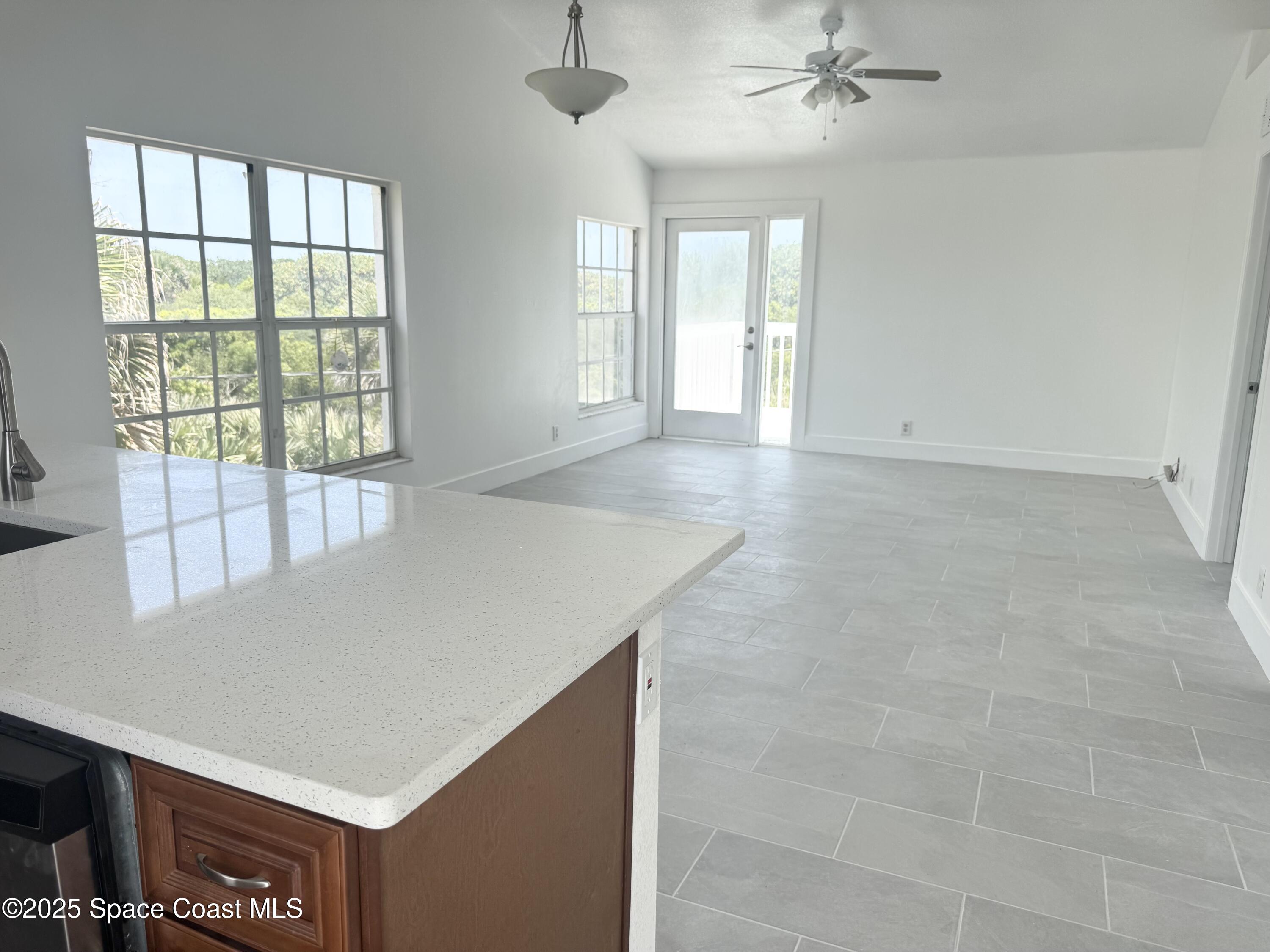8515 8517/8519 Highway A1a S