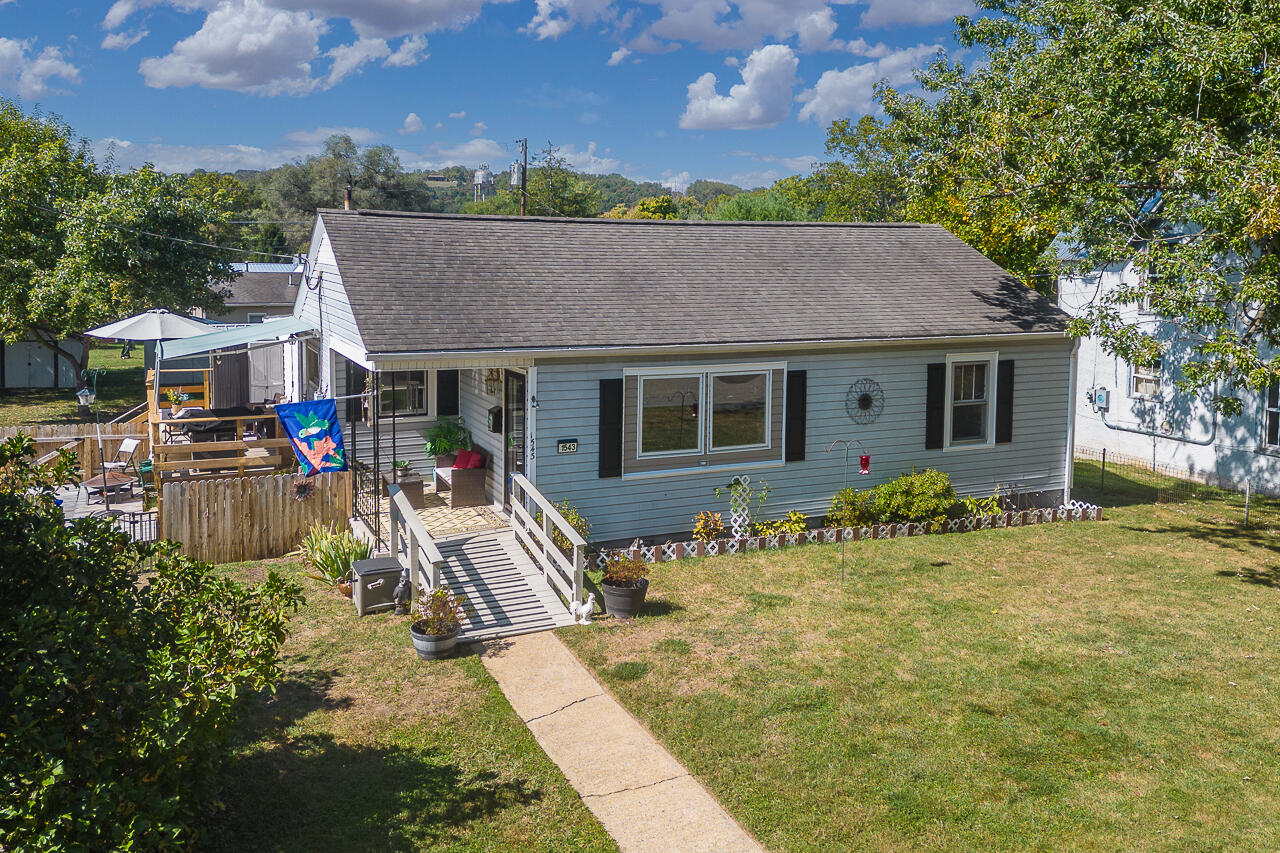 1543 Walnut Ave