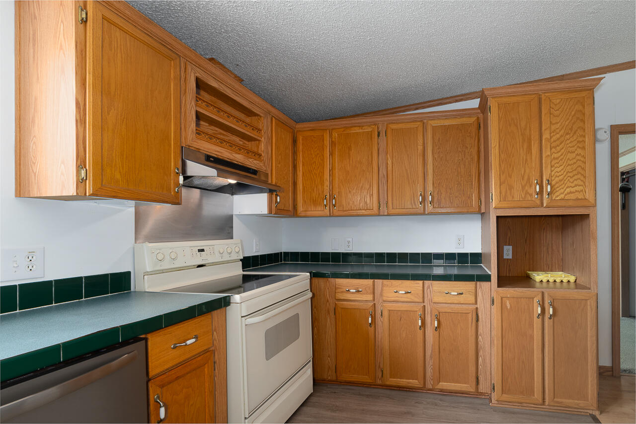 4766 W Midland Trl