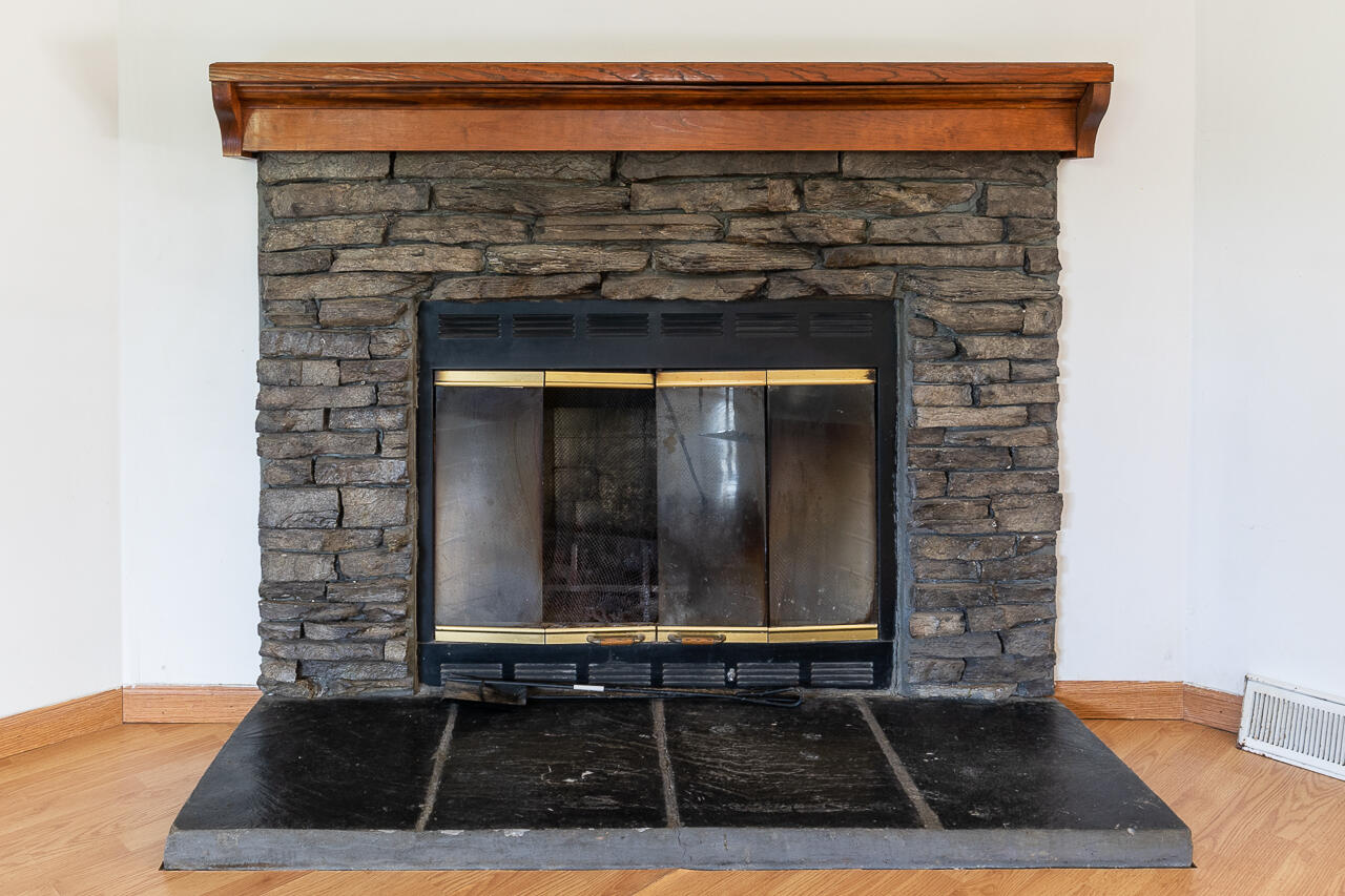 4766 W Midland Trl
