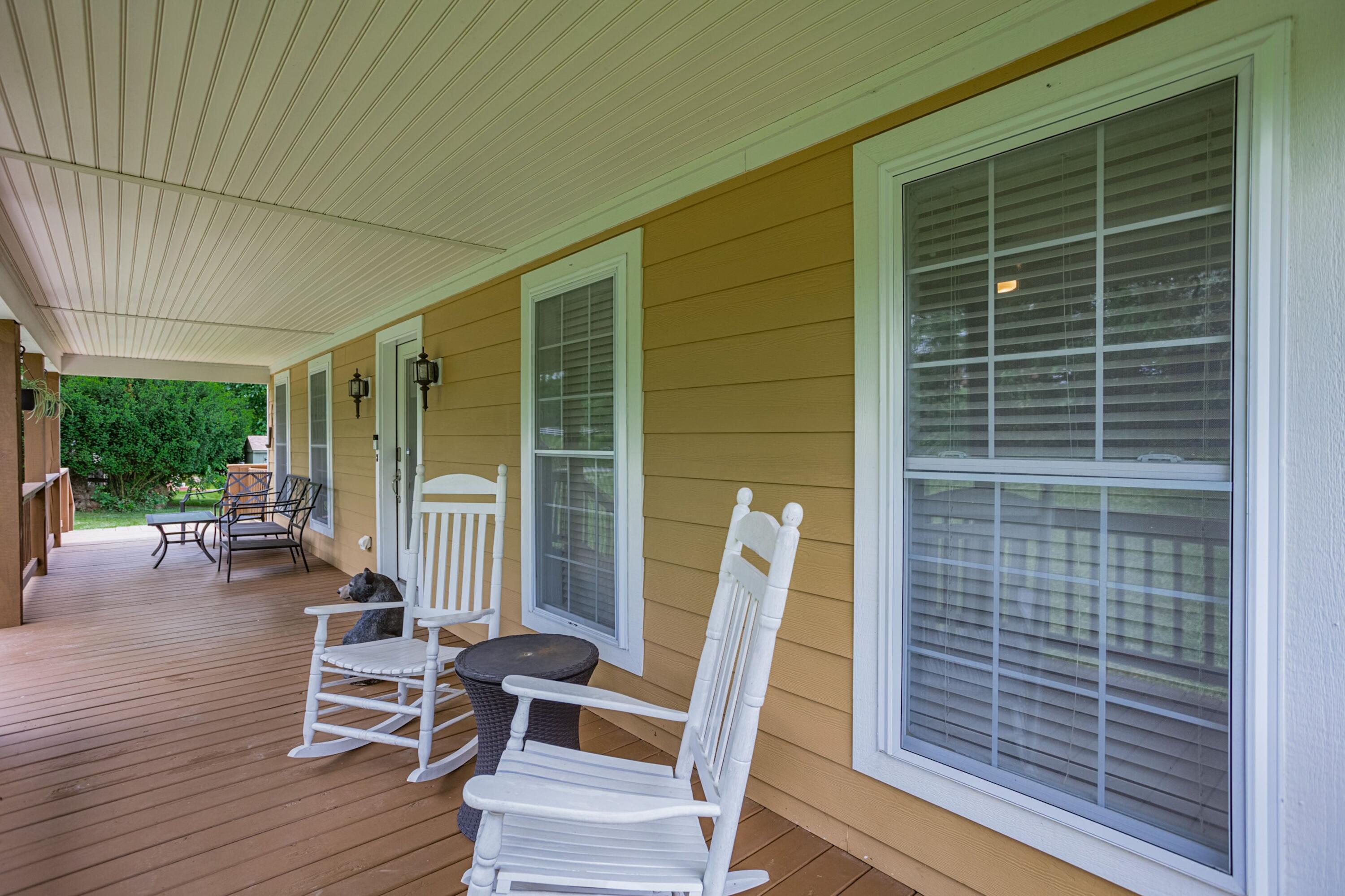 25 McCormick Ln
