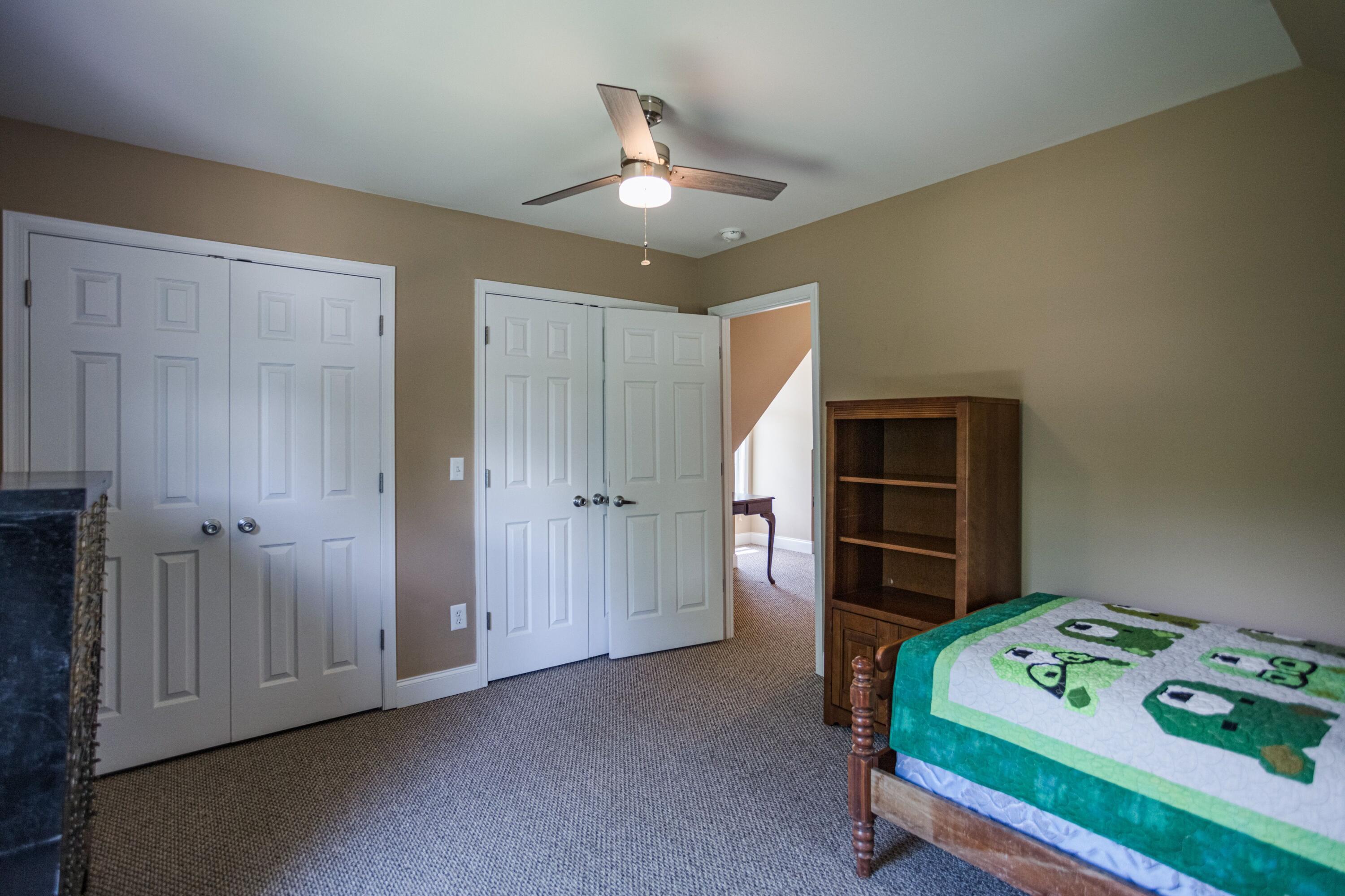 25 McCormick Ln