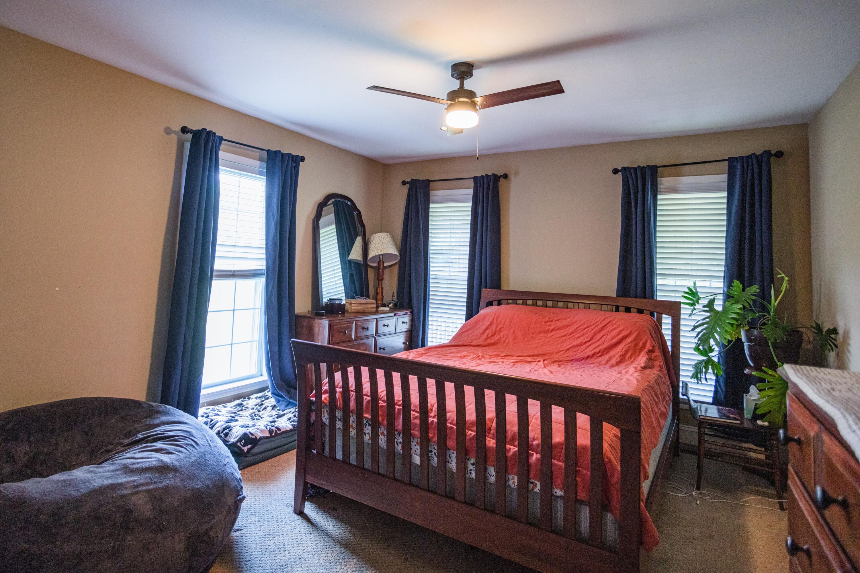 25 McCormick Ln