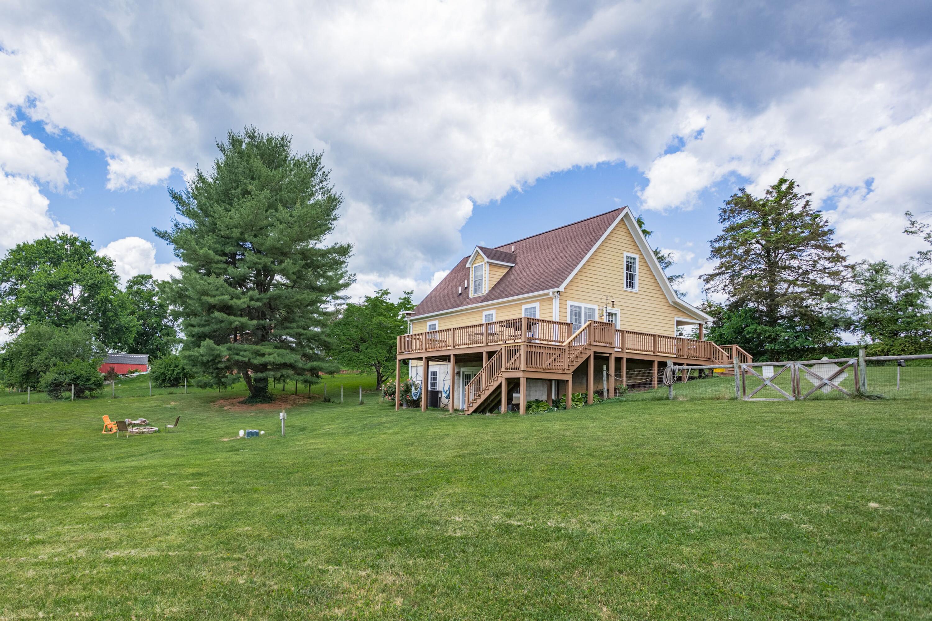 25 McCormick Ln