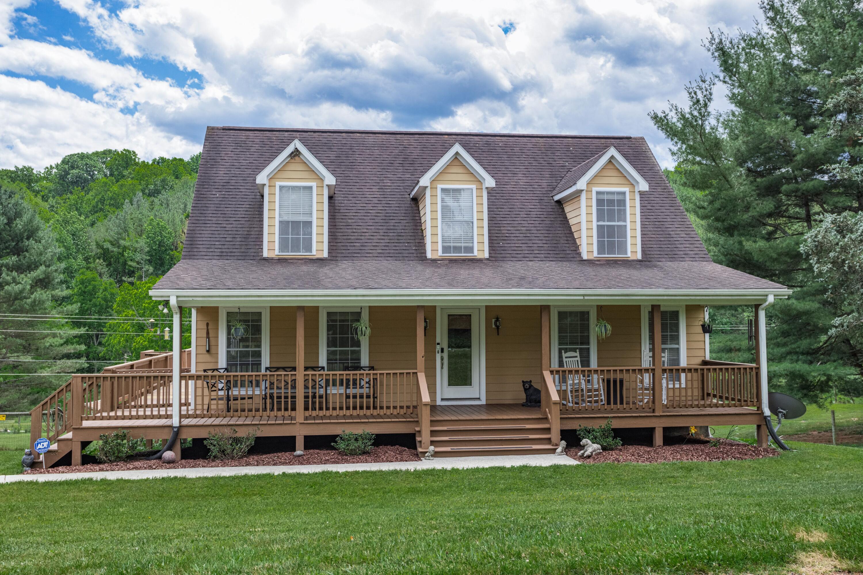25 McCormick Ln