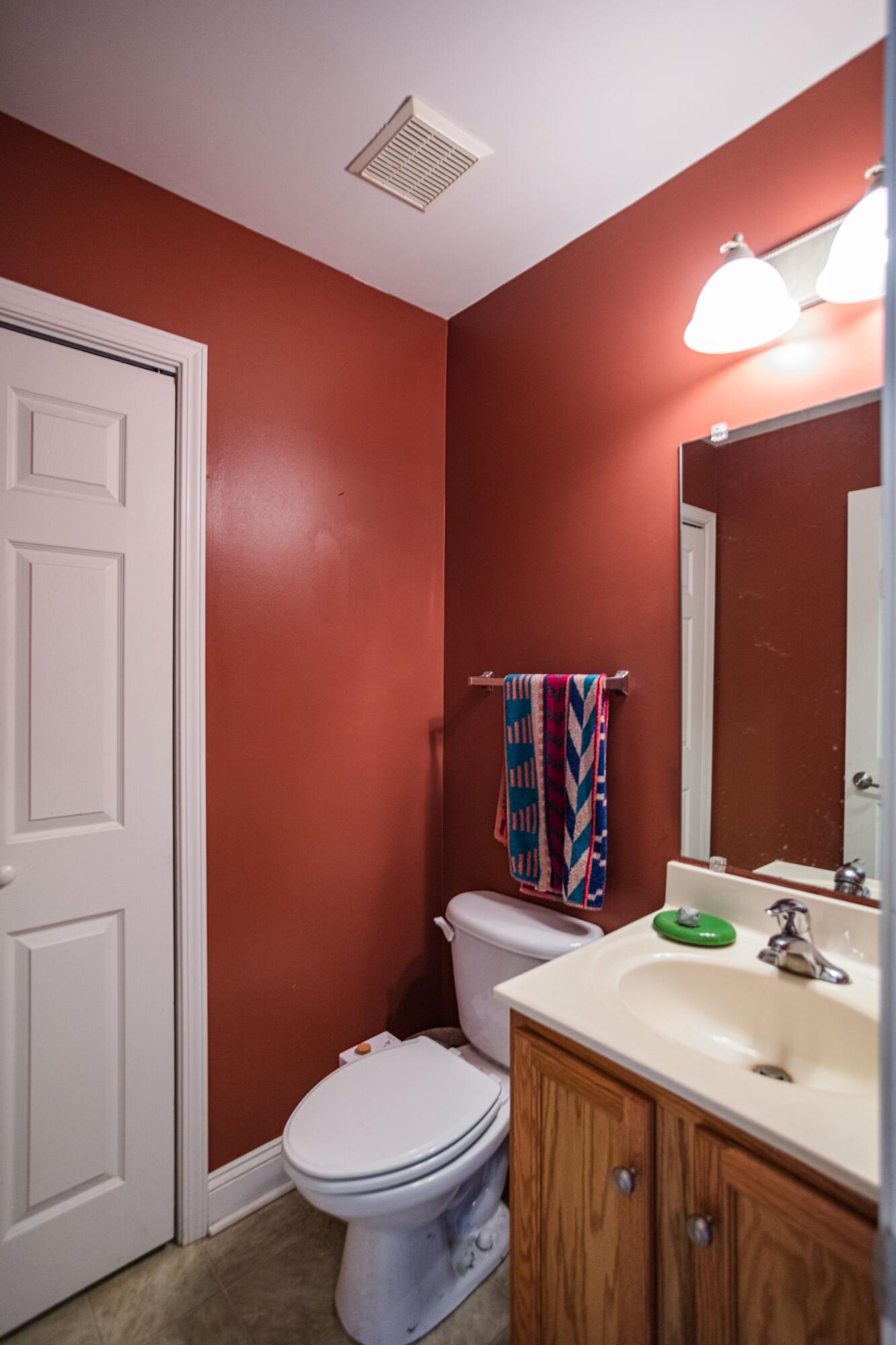 25 McCormick Ln