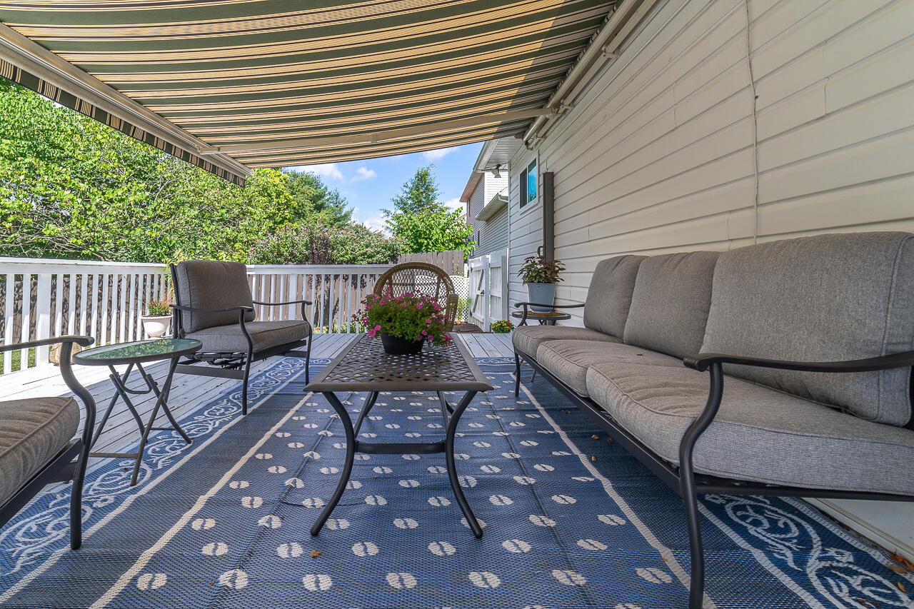133 Colonnade Ave