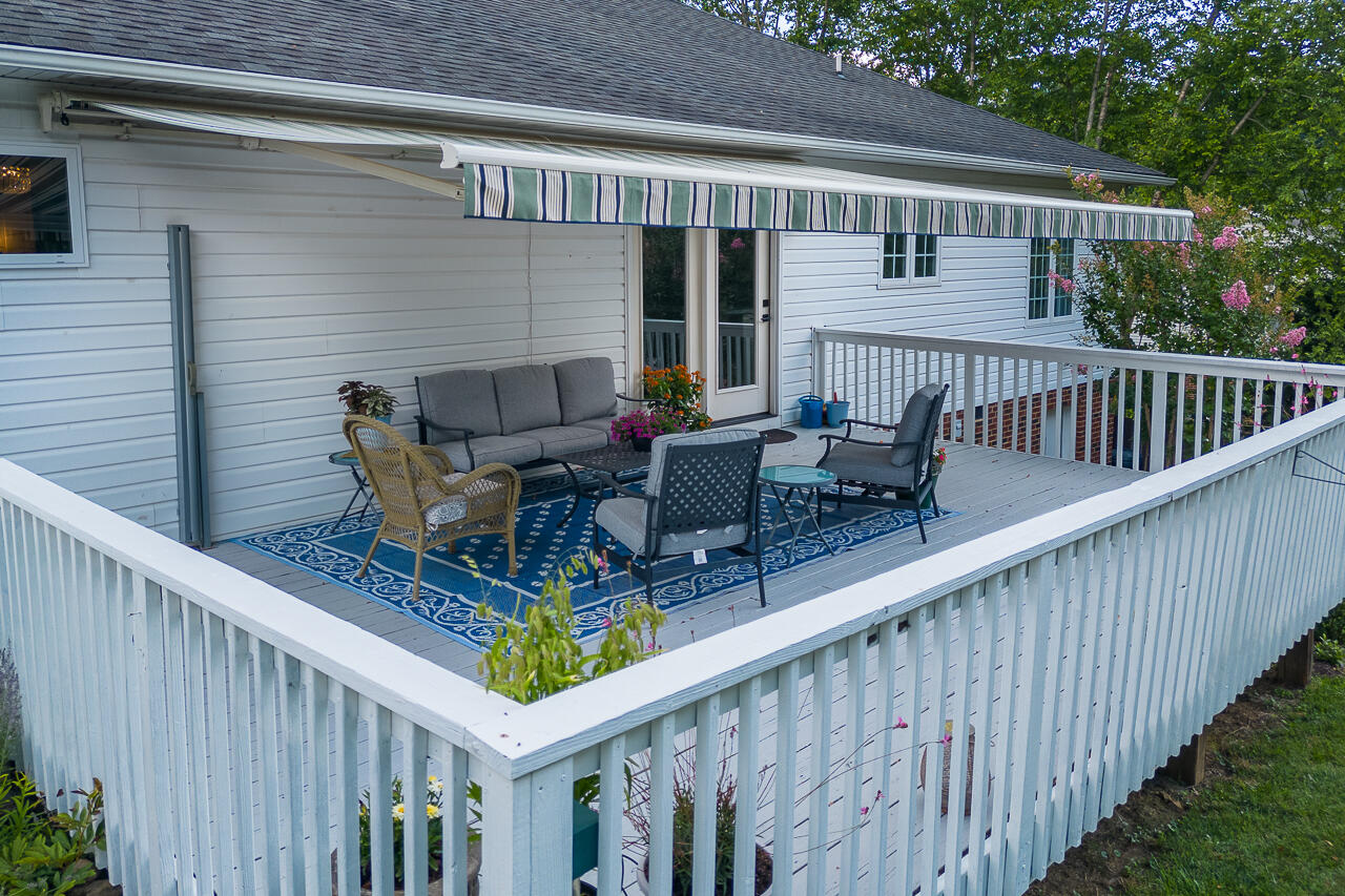 133 Colonnade Ave
