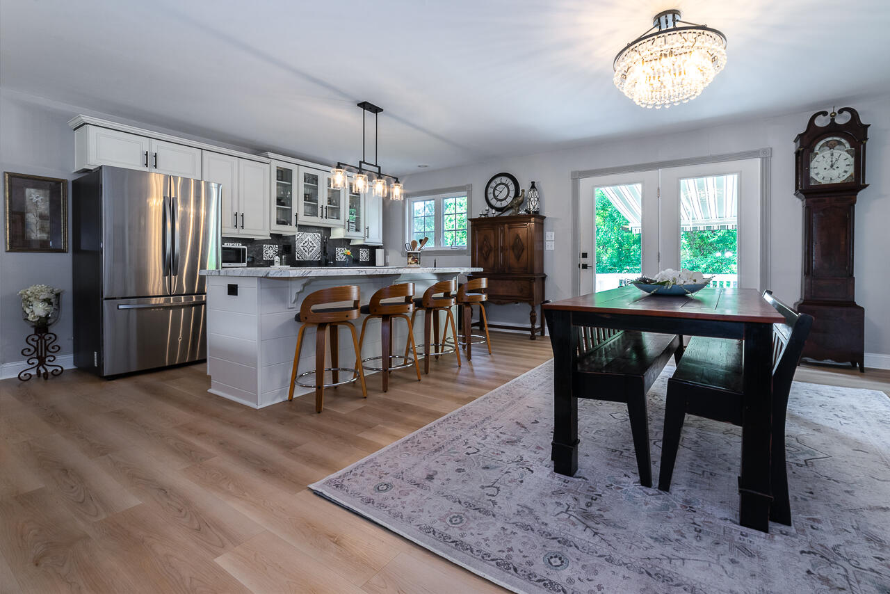133 Colonnade Ave