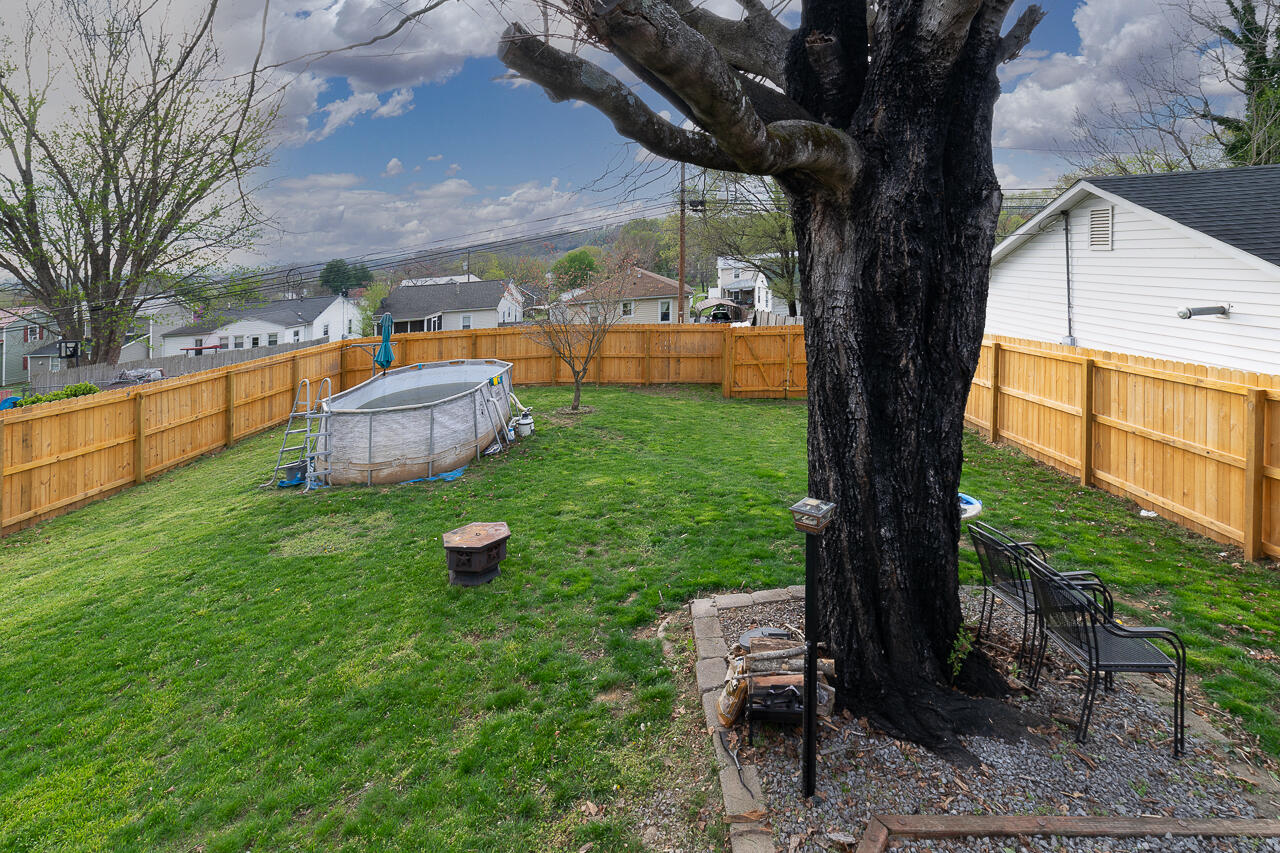 1843 Cedar Ave