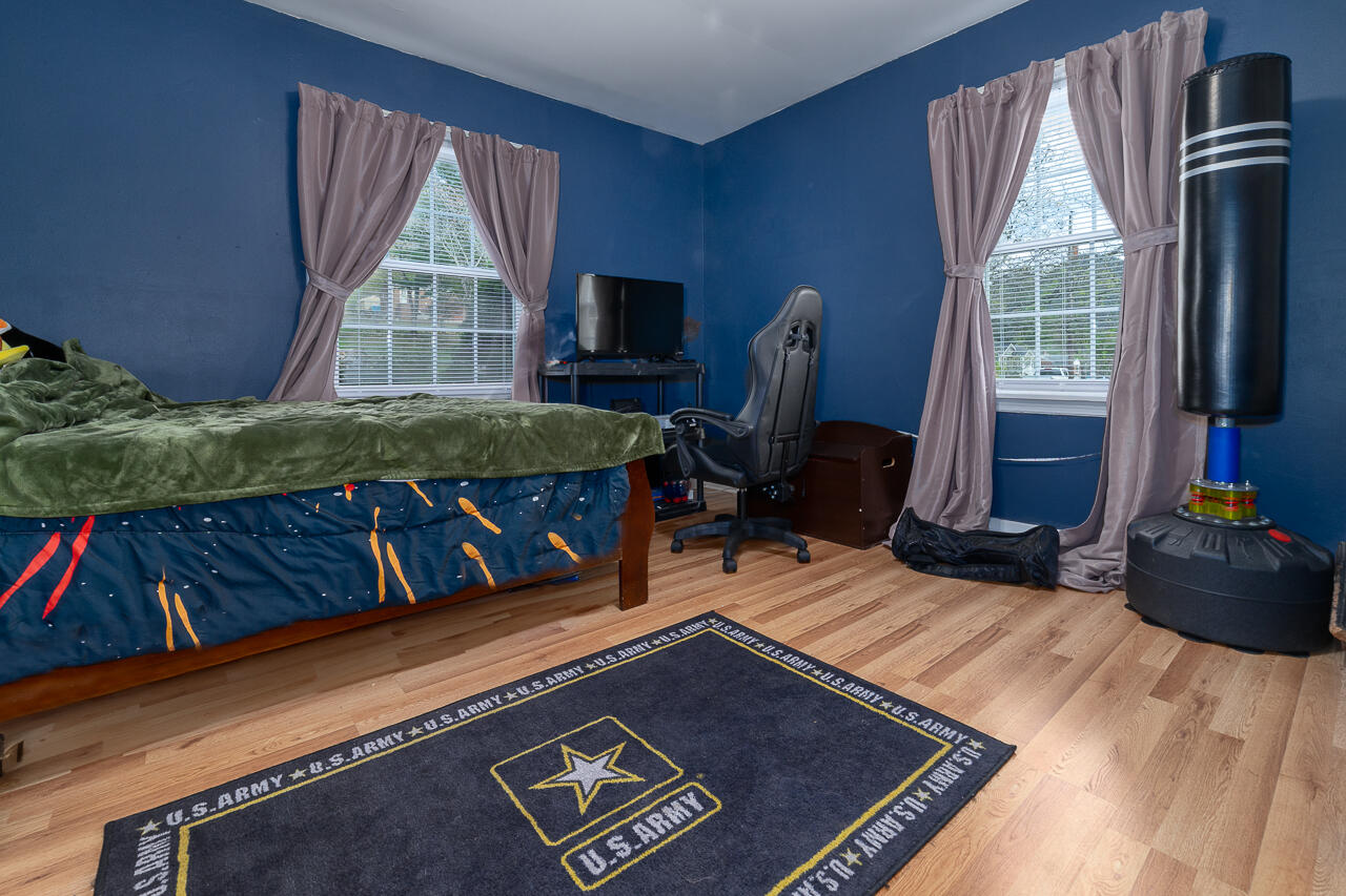 1843 Cedar Ave