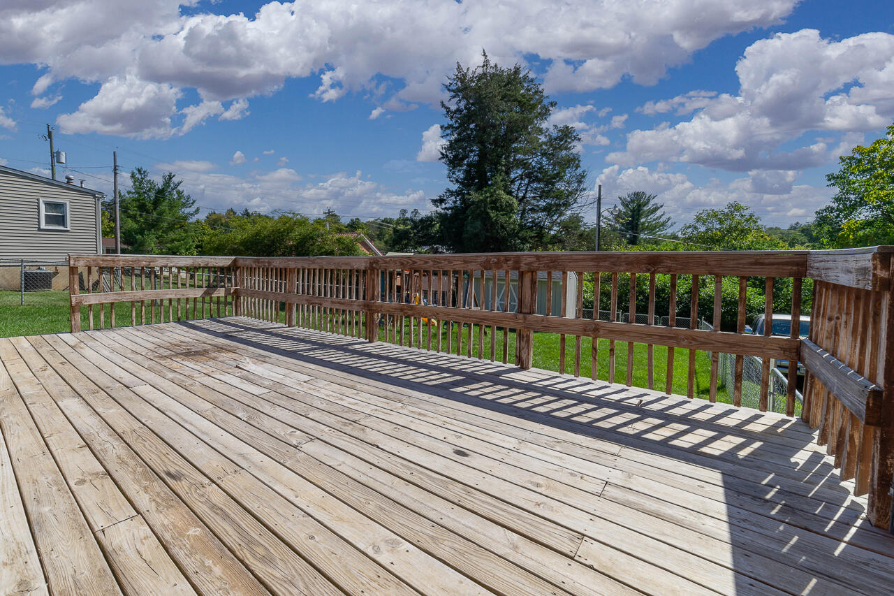 249 Campbell Ln