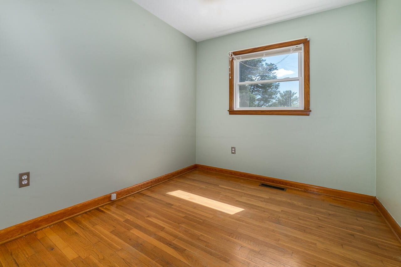 249 Campbell Ln