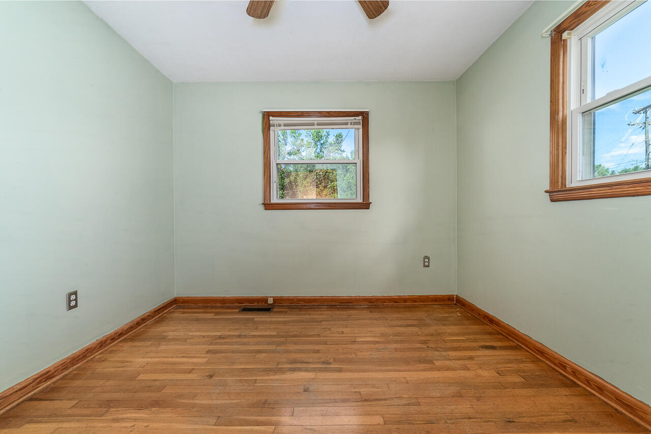 249 Campbell Ln