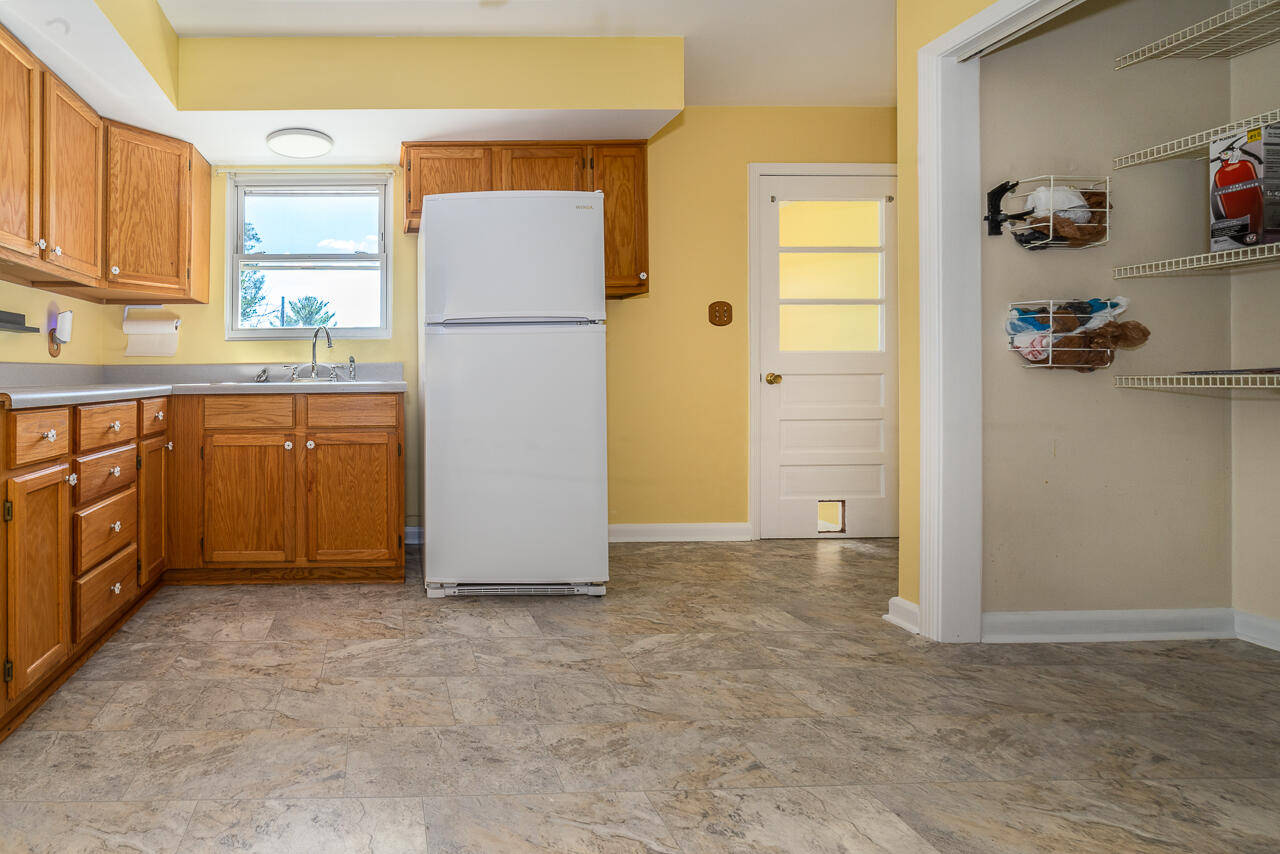 249 Campbell Ln