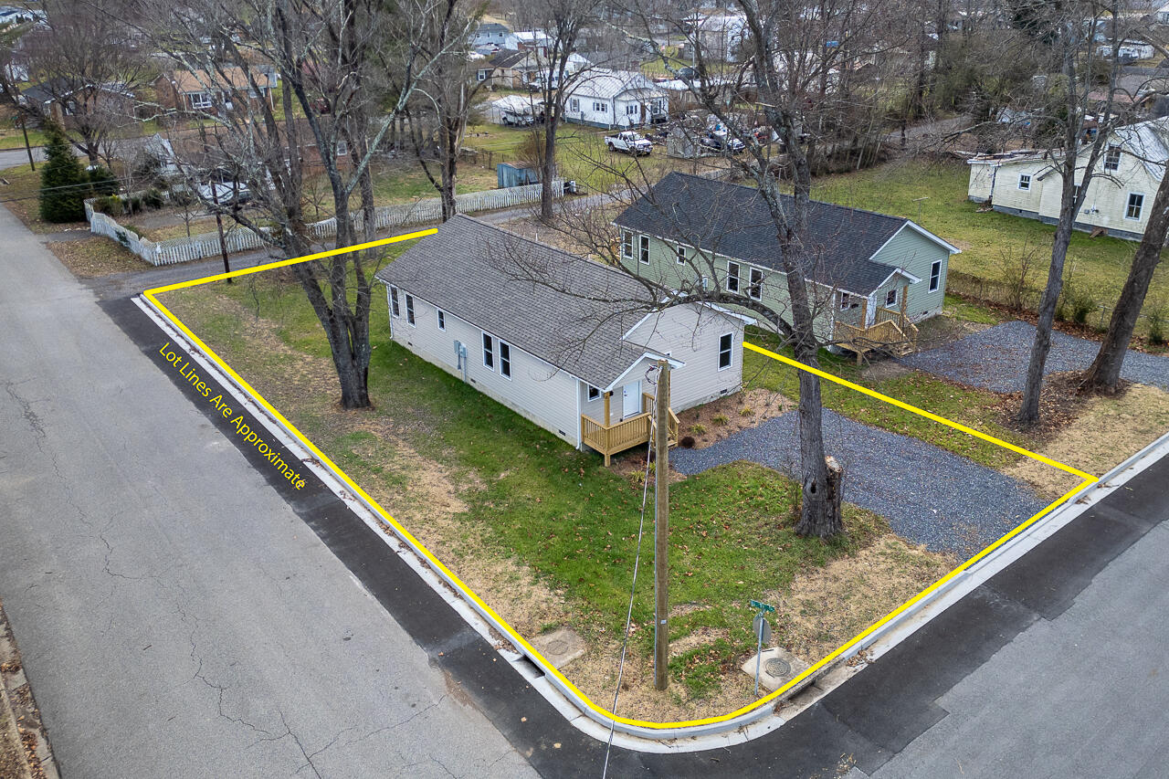 1574 Maple Ave